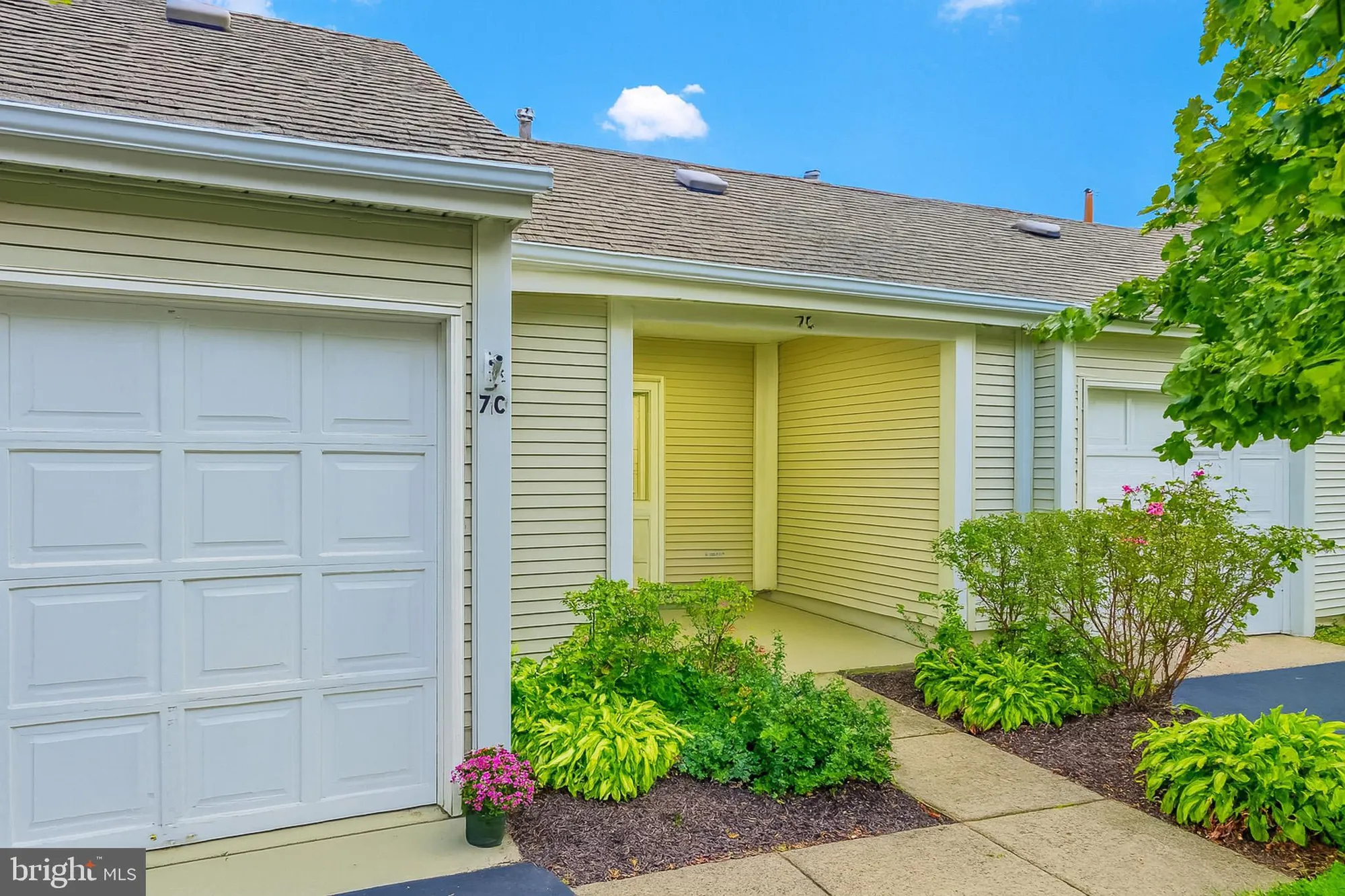 Property Slideshow image 5 of 36 | 7c rutland ln, Monroe Township, NJ, 08831