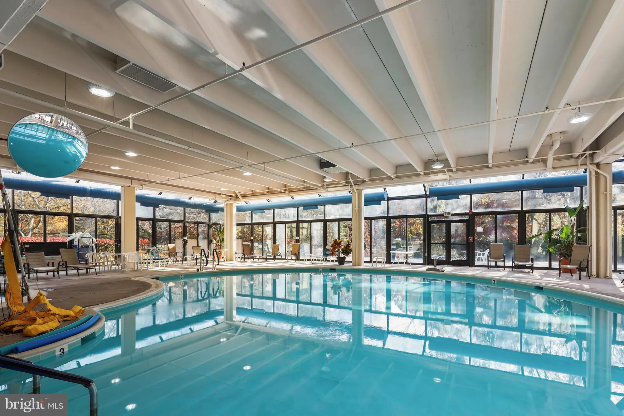 Property Slideshow image 28 of 44 | 15101 interlachen dr 1-416, Silver Spring, MD, 20906