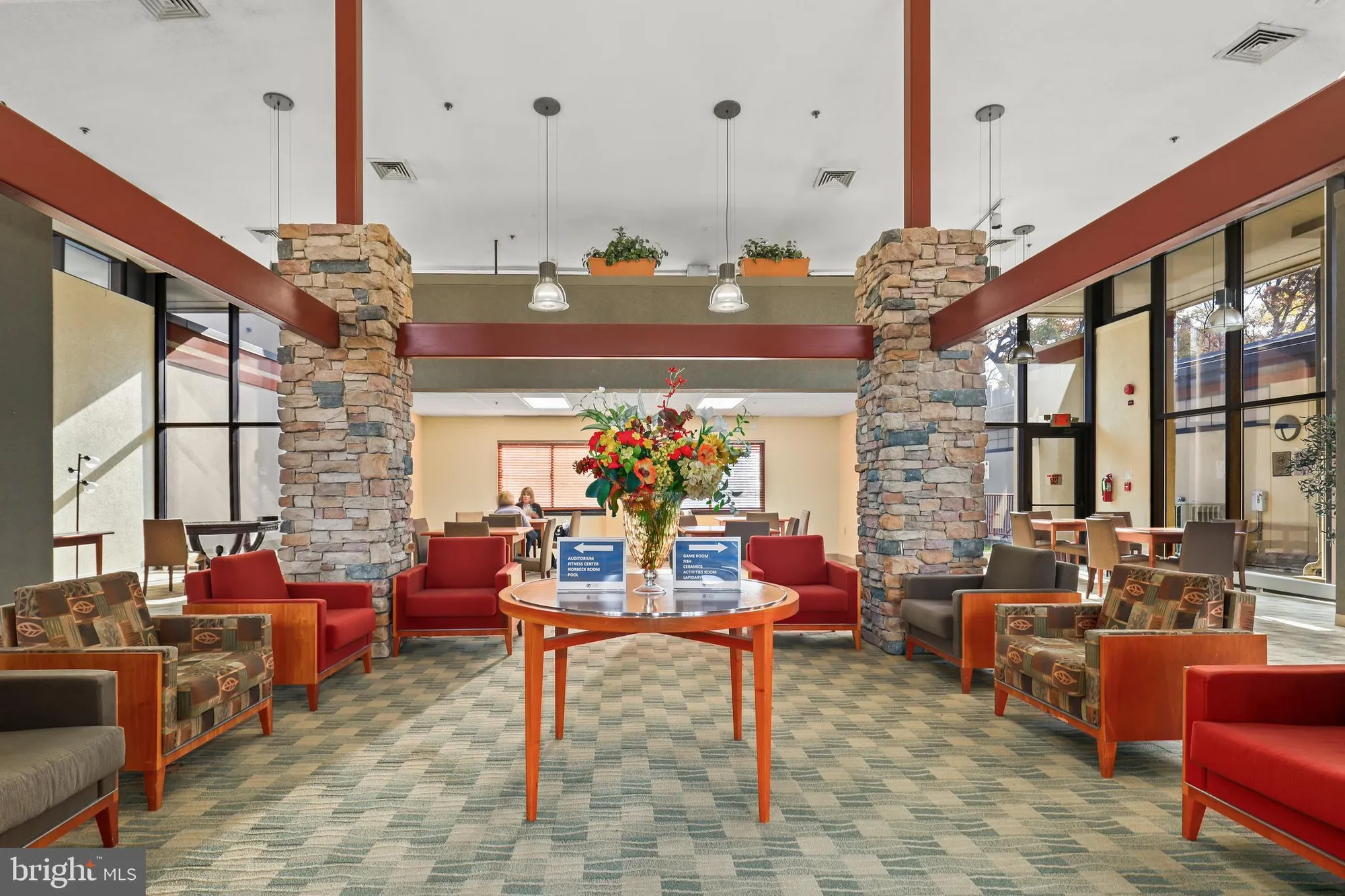 Property Slideshow image 36 of 44 | 15101 interlachen dr 1-416, Silver Spring, MD, 20906