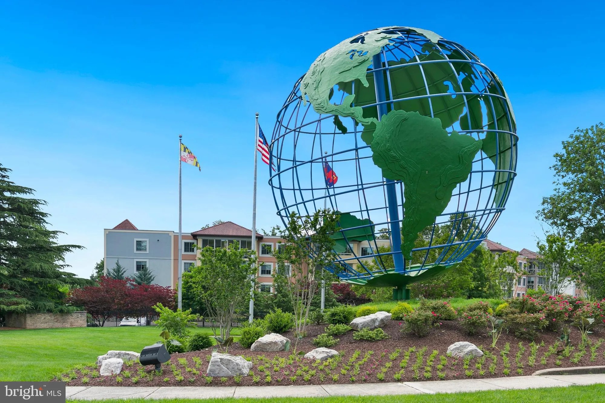 Property Slideshow image 41 of 44 | 15101 interlachen dr 1-416, Silver Spring, MD, 20906