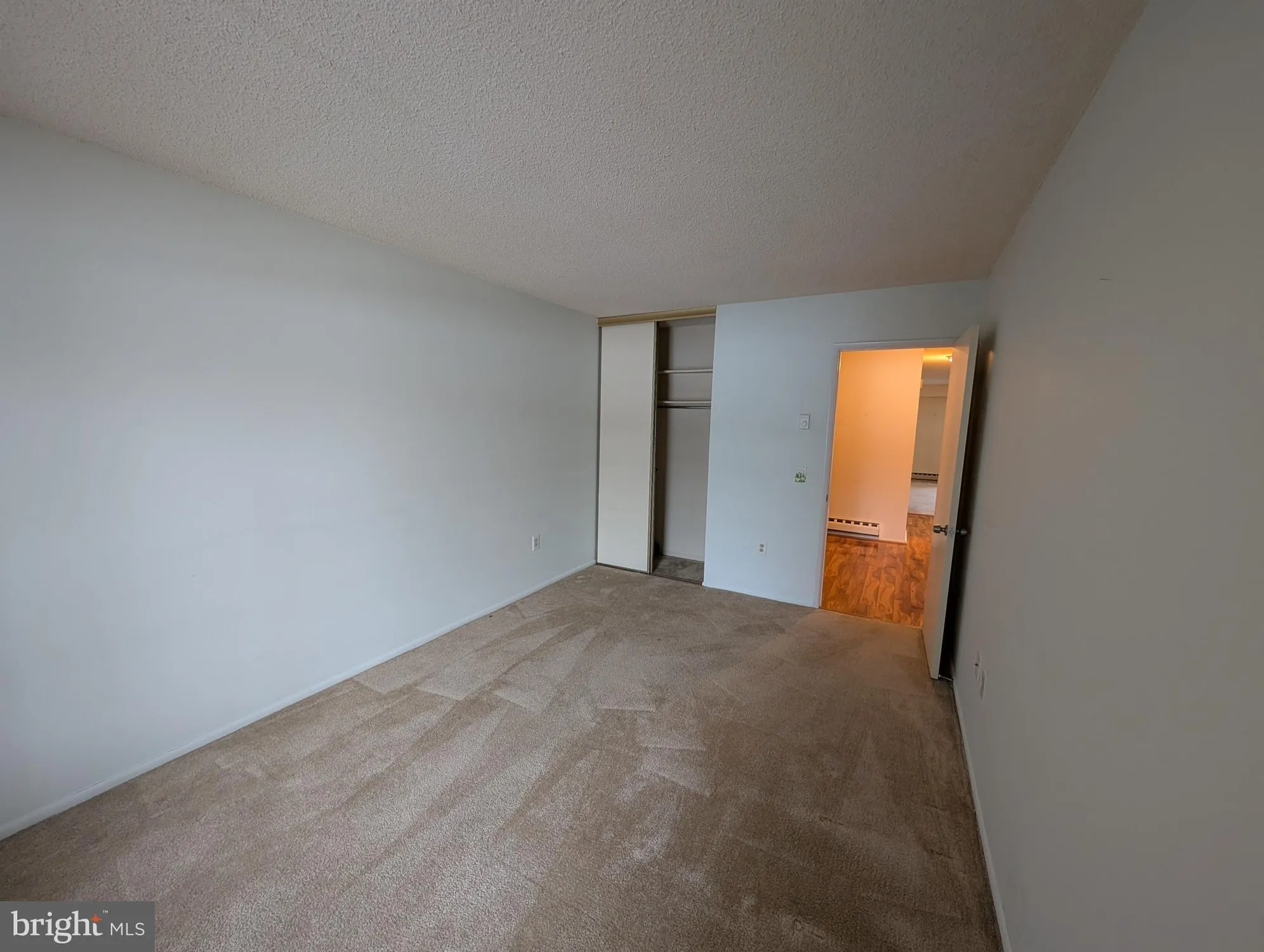 Property Slideshow image 10 of 26 | 15401 bassett ln 45-2e, Silver Spring, MD, 20906