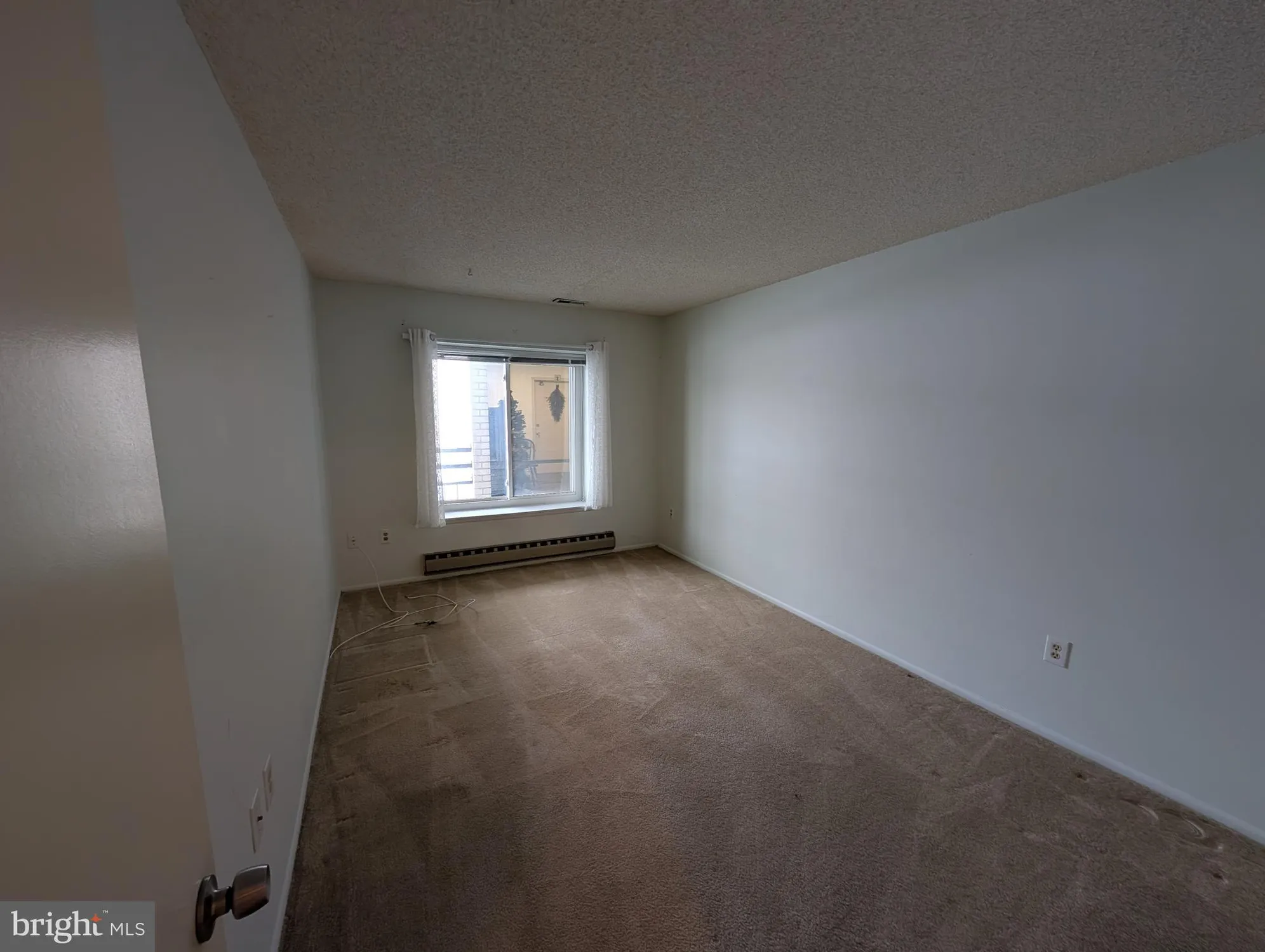 Property Slideshow image 9 of 26 | 15401 bassett ln 45-2e, Silver Spring, MD, 20906