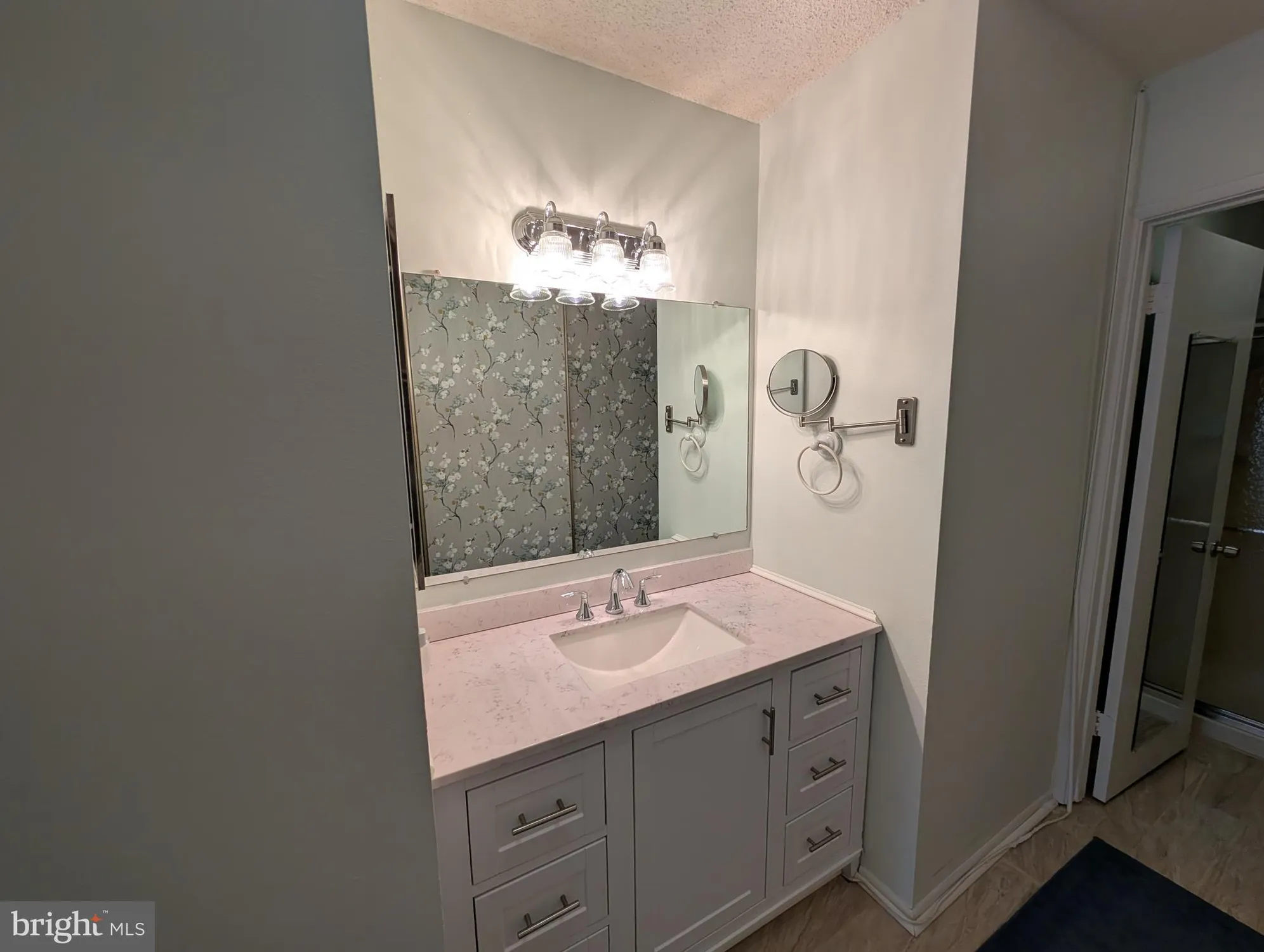 Property Slideshow image 14 of 26 | 15401 bassett ln 45-2e, Silver Spring, MD, 20906