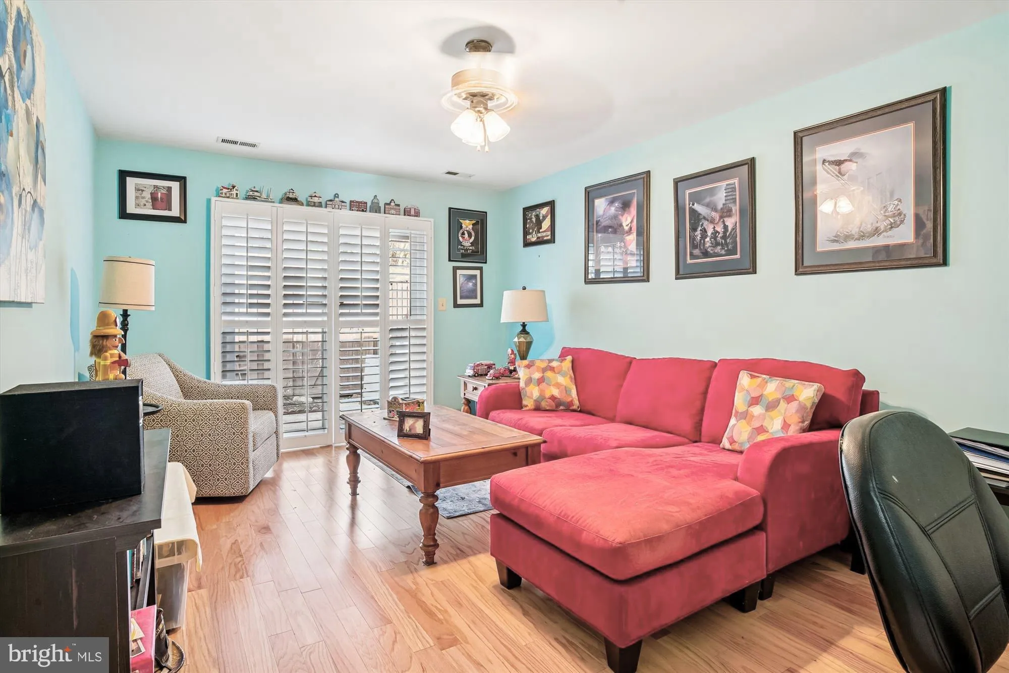 Property Slideshow image 10 of 11 | 1955 marconi cir, Annapolis, MD, 21401