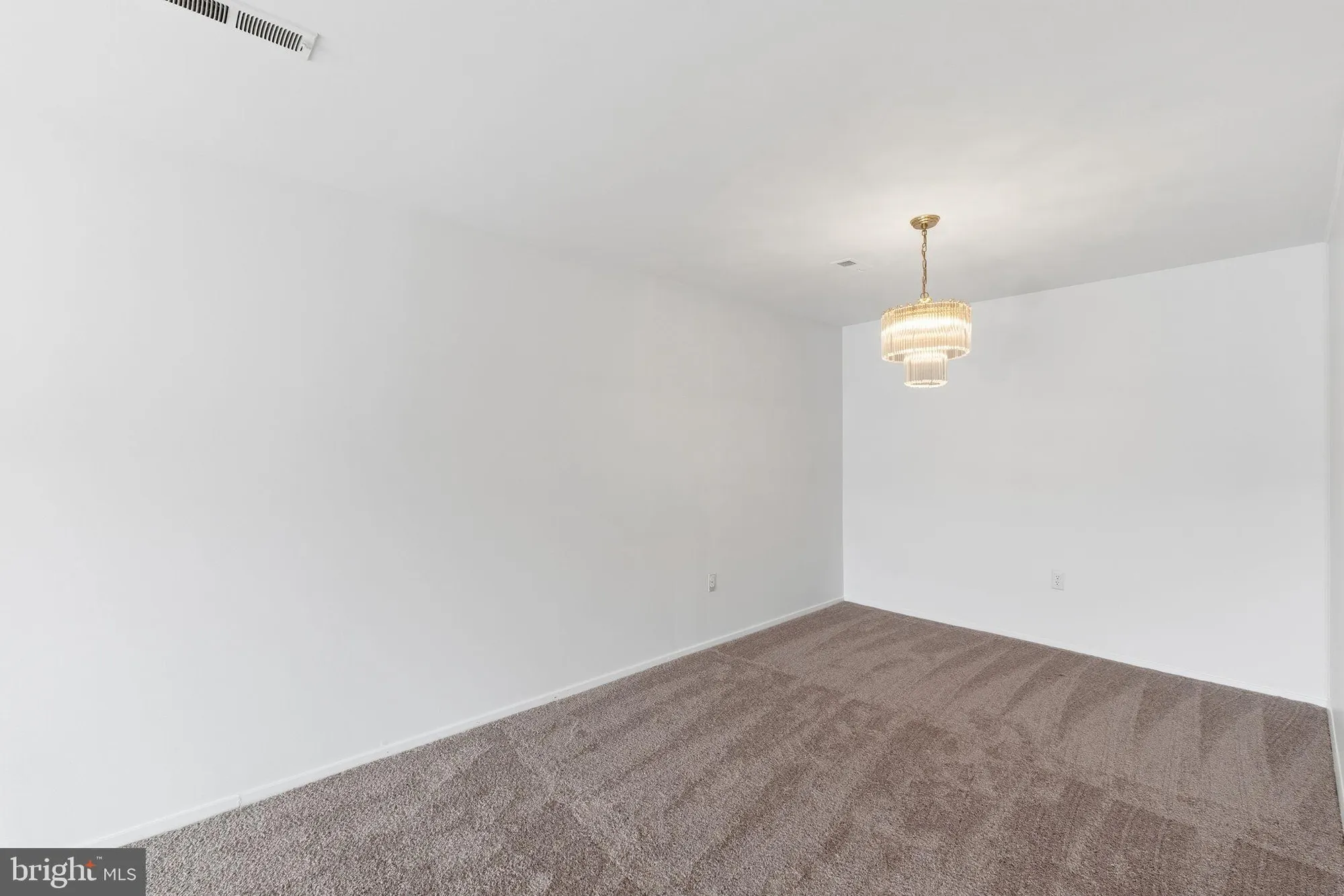 Property Slideshow image 15 of 32 | 3103 beckenham ct # 252-d, Silver Spring, MD, 20906