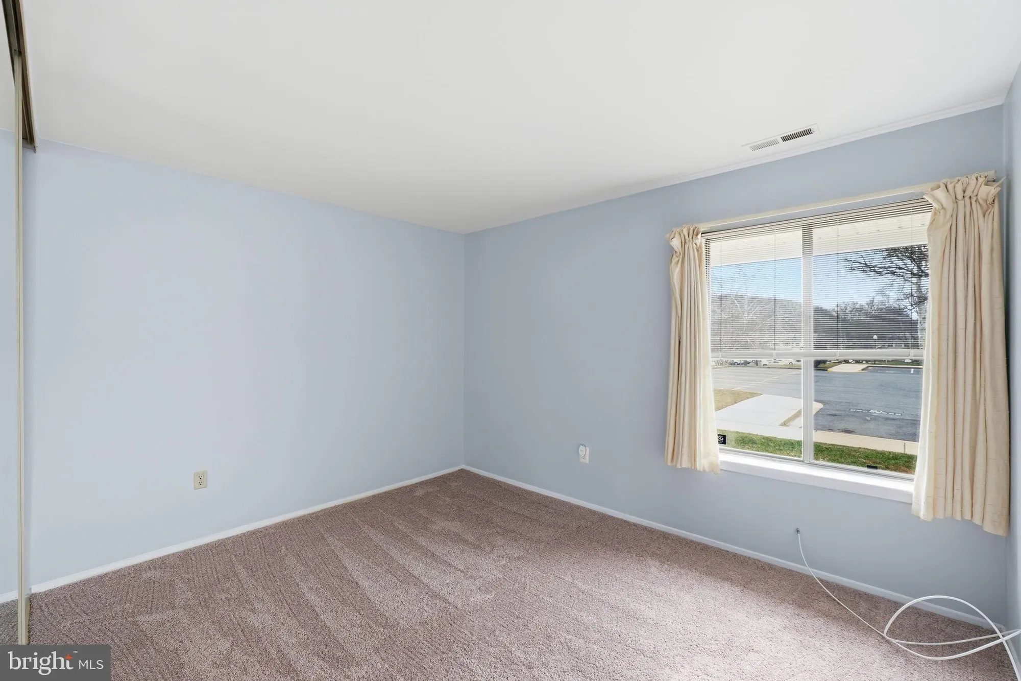 Property Slideshow image 20 of 32 | 3103 beckenham ct # 252-d, Silver Spring, MD, 20906