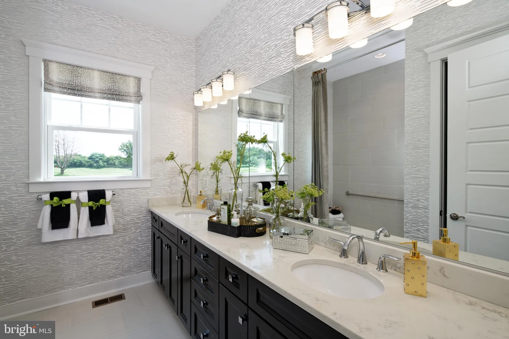 Property Slideshow image 10 of 30 | 38 royal view dr, Bridgeville, DE, 19933