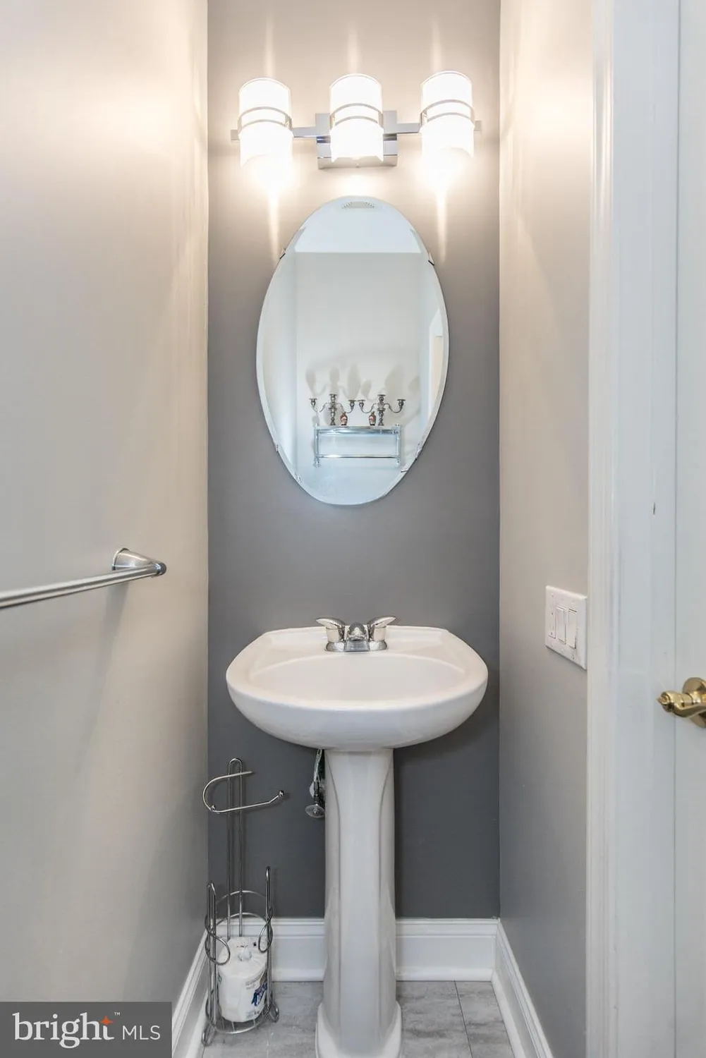 Property Slideshow image 12 of 71 | 843 geranium dr, Warrington, PA, 18976