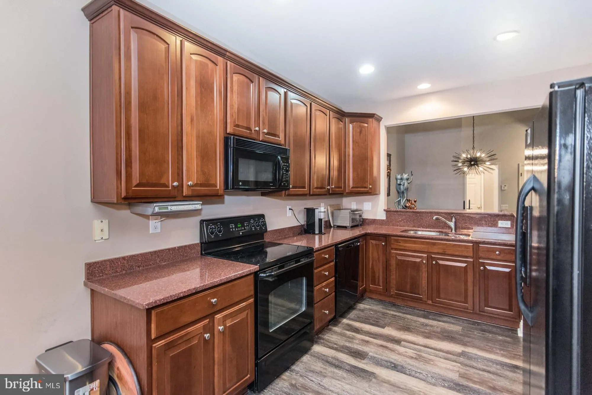 Property Slideshow image 18 of 71 | 843 geranium dr, Warrington, PA, 18976