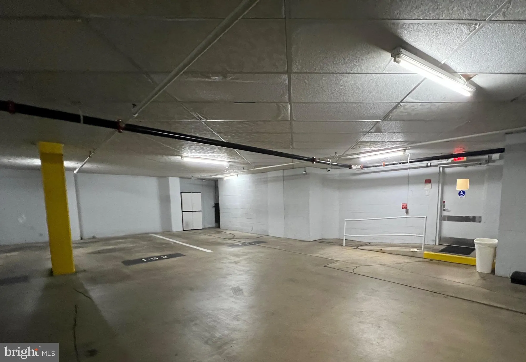 Property Slideshow image 31 of 37 | 15101 interlachen dr 1-612, Silver Spring, MD, 20906