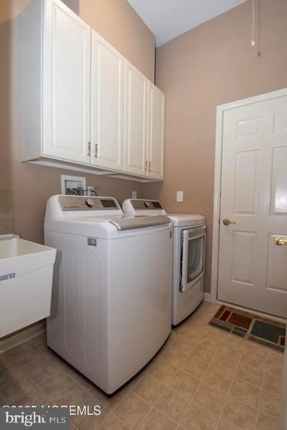 Property Slideshow image 35 of 68 | 110 wild dunes way, Jackson, NJ, 08527