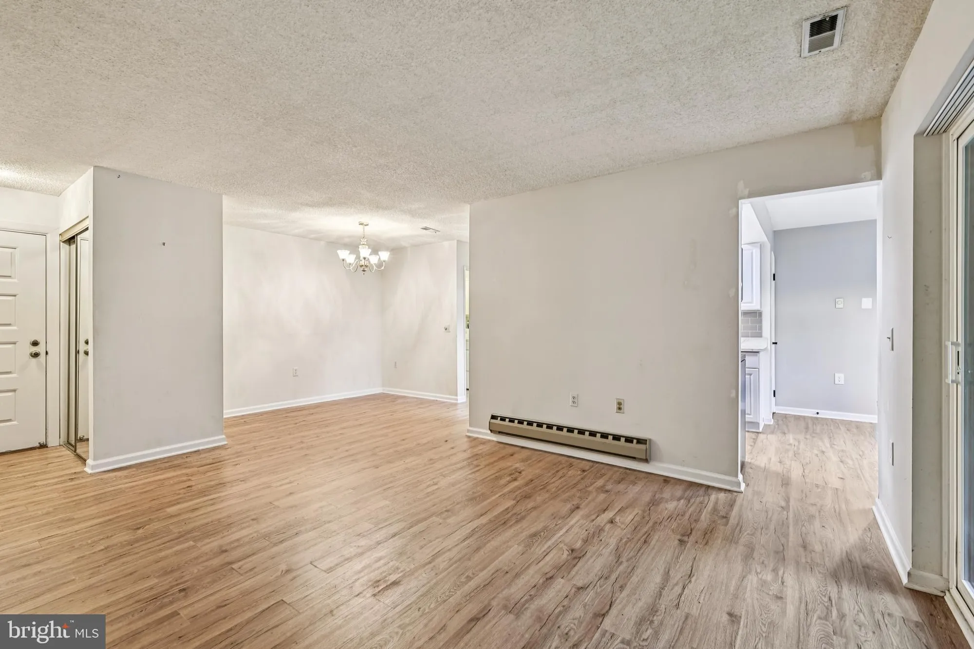 Property Slideshow image 7 of 28 | 15310 pine orchard dr # 84-1b, Silver Spring, MD, 20906