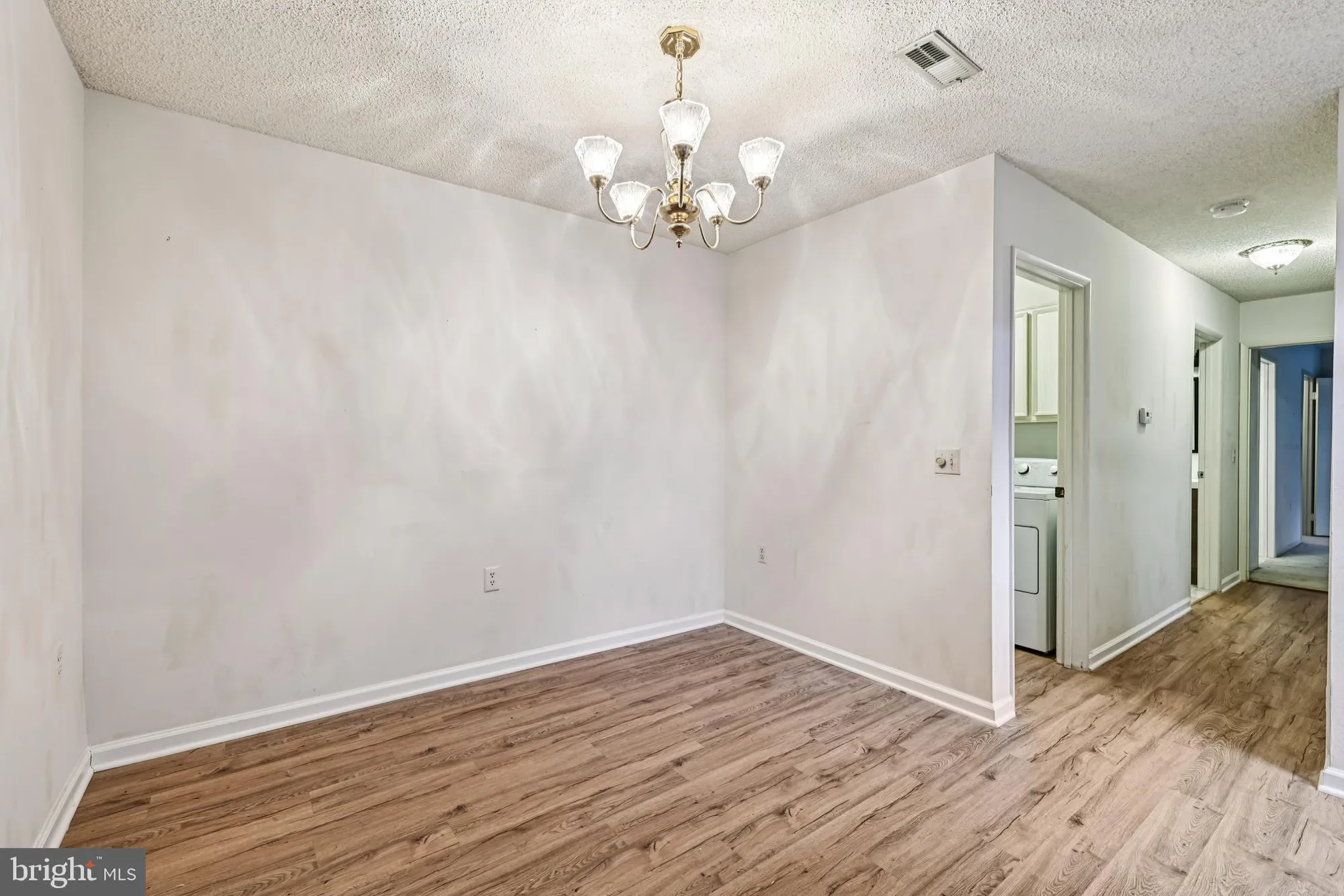 Property Slideshow image 17 of 28 | 15310 pine orchard dr # 84-1b, Silver Spring, MD, 20906