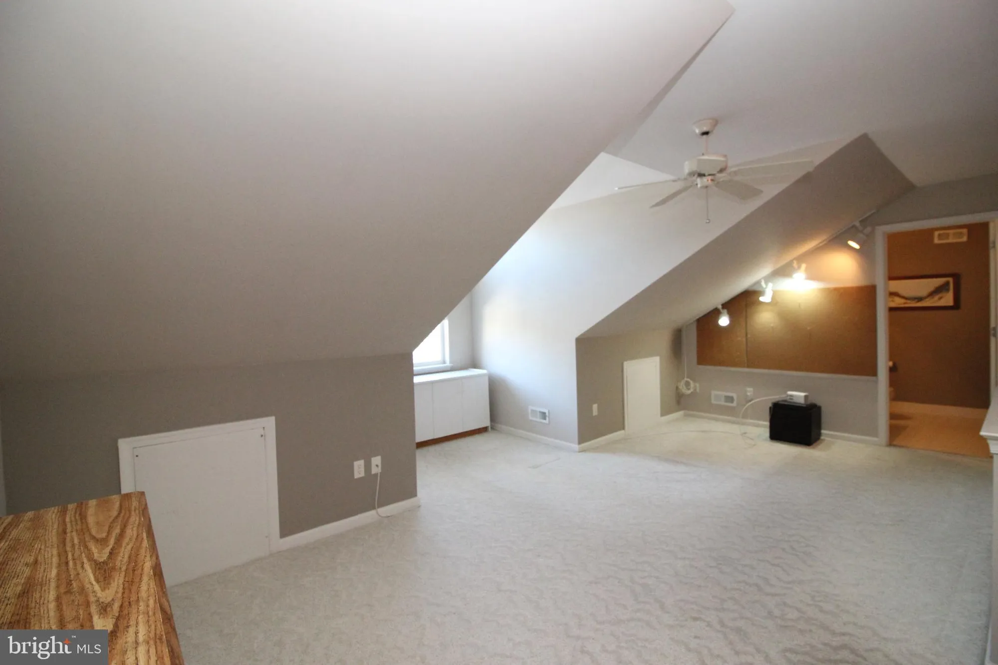 Property Slideshow image 29 of 31 | 35 chancery ct, Souderton, PA, 18964