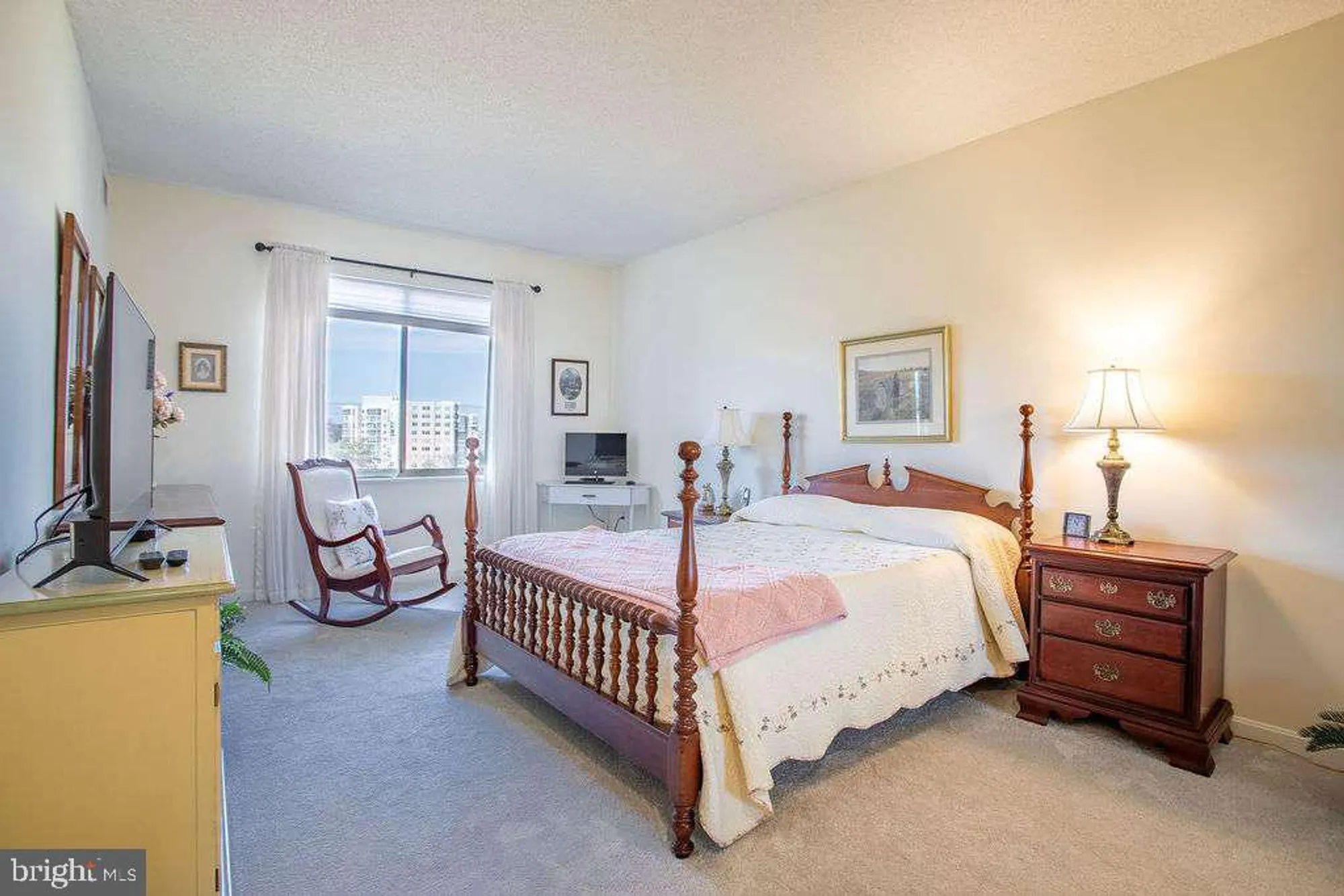 Property Slideshow image 6 of 25 | 3005 s leisure world blvd 812, Silver Spring, MD, 20906