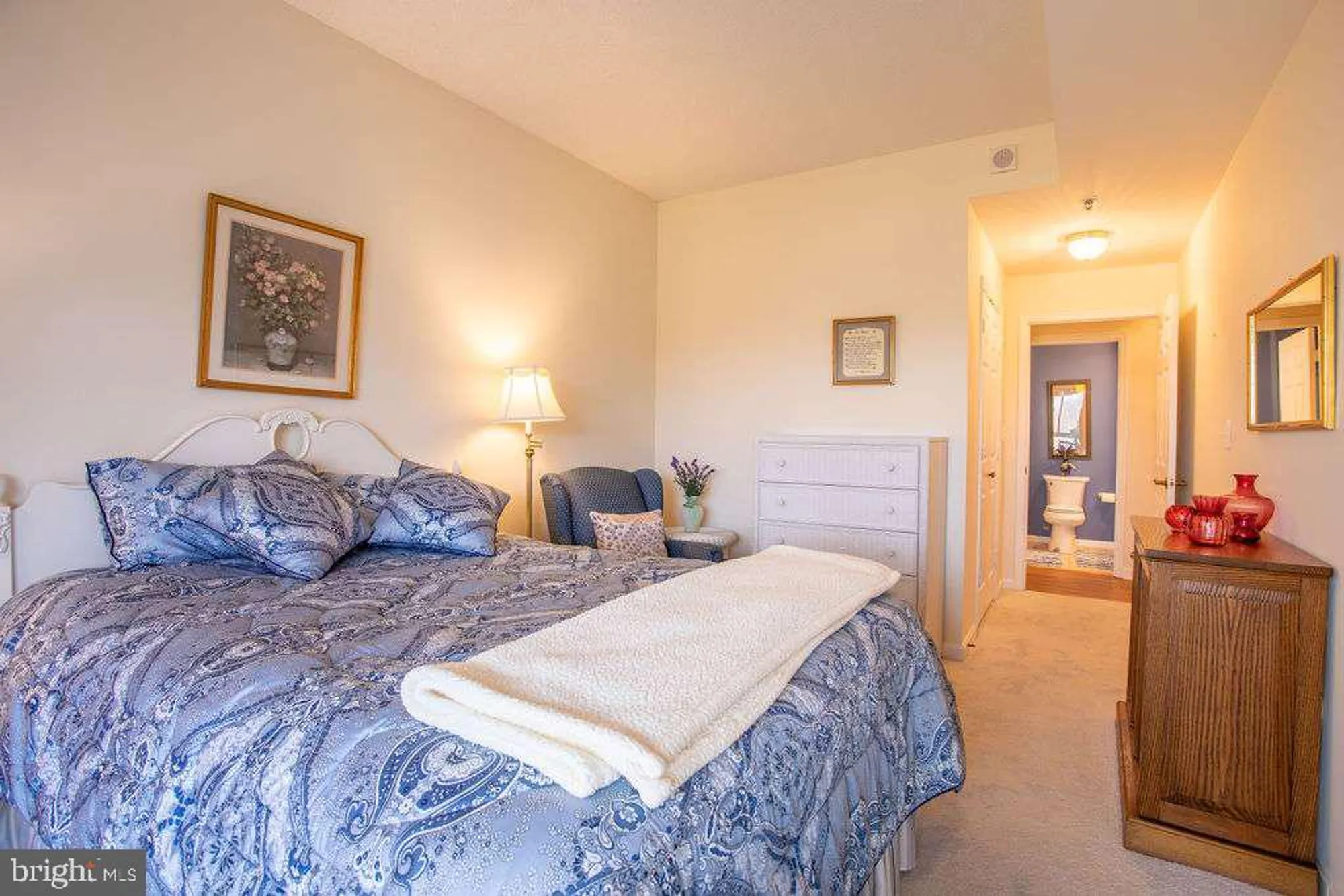 Property Slideshow image 19 of 25 | 3005 s leisure world blvd 812, Silver Spring, MD, 20906