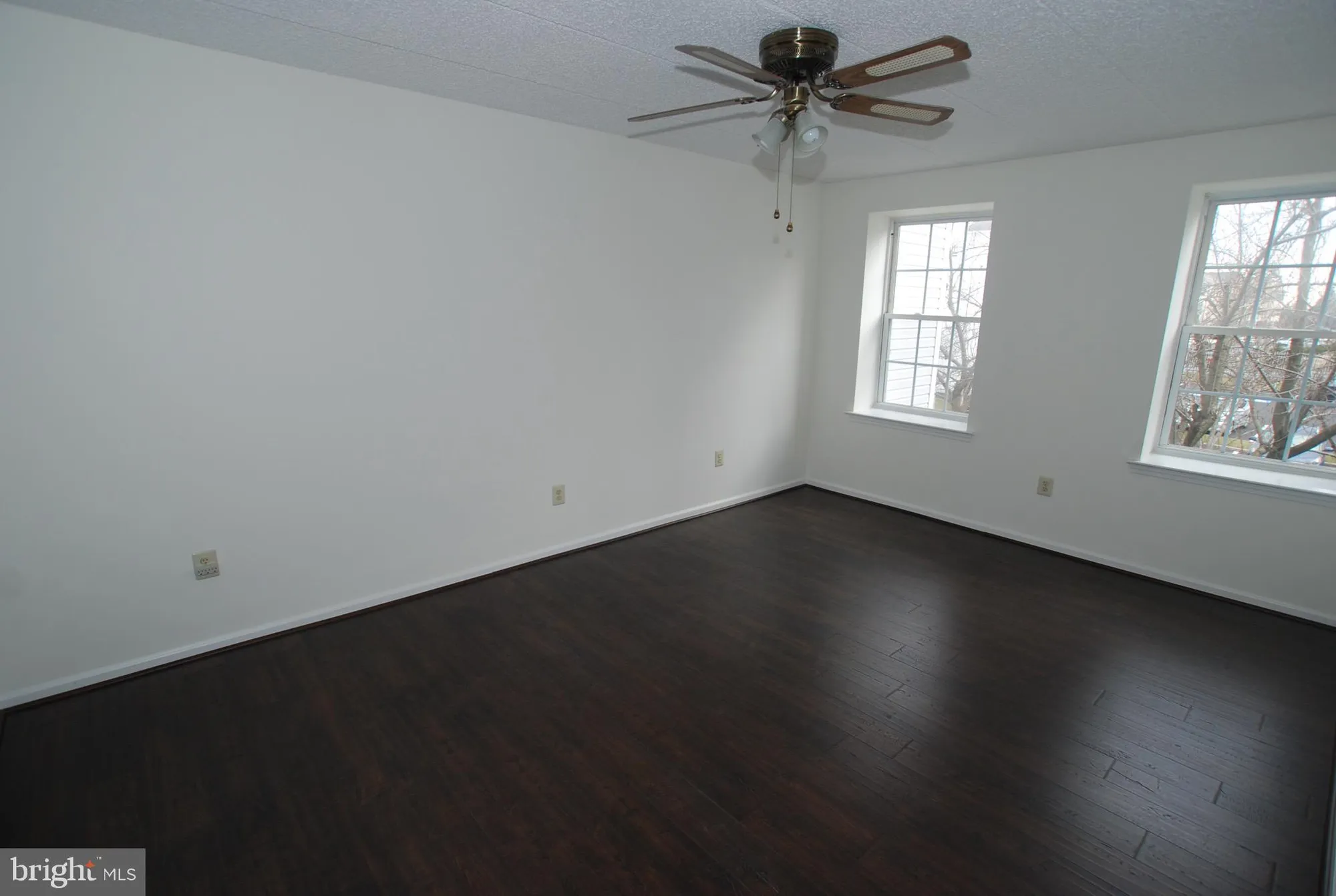 Property Slideshow image 17 of 47 | 7206 centennial sta, Warminster, PA, 18974