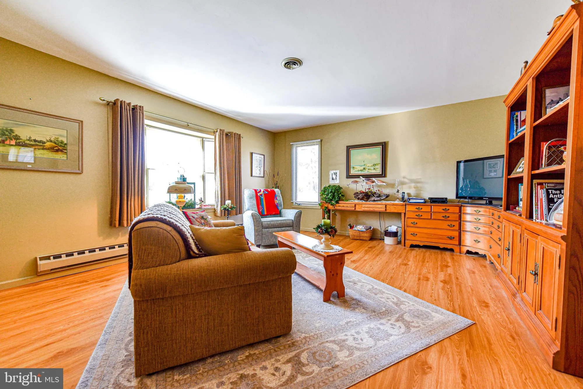 Property Slideshow image 5 of 27 | 23 cedar ave, Manahawkin, NJ, 08050