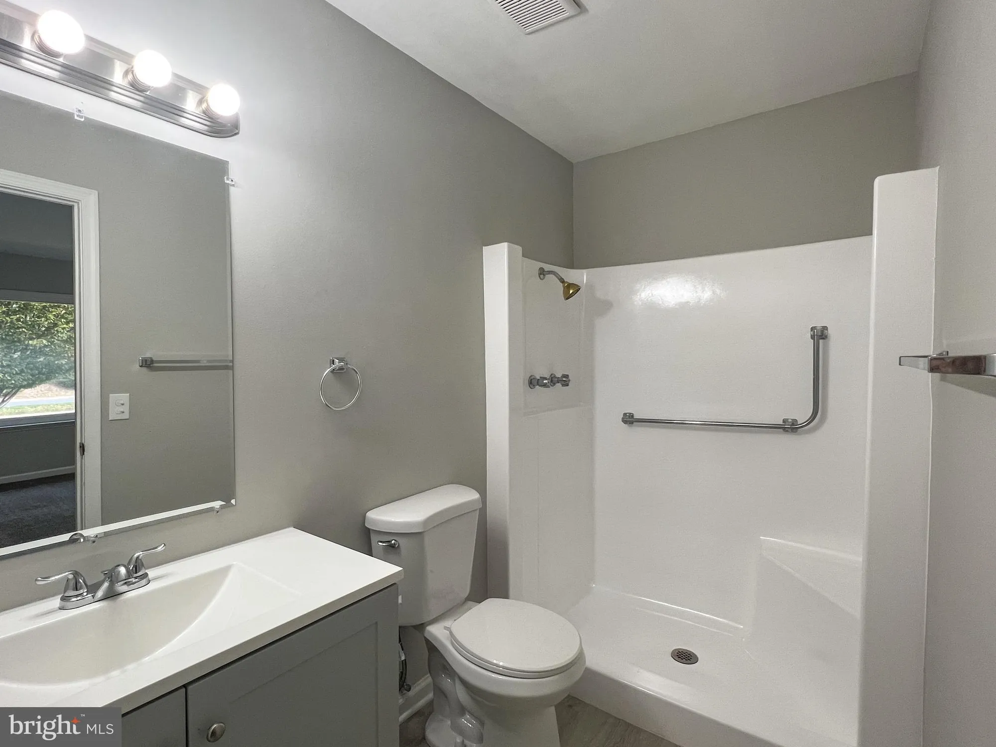 Property Slideshow image 32 of 33 | 15015 haslemere ct, Silver Spring, MD, 20906