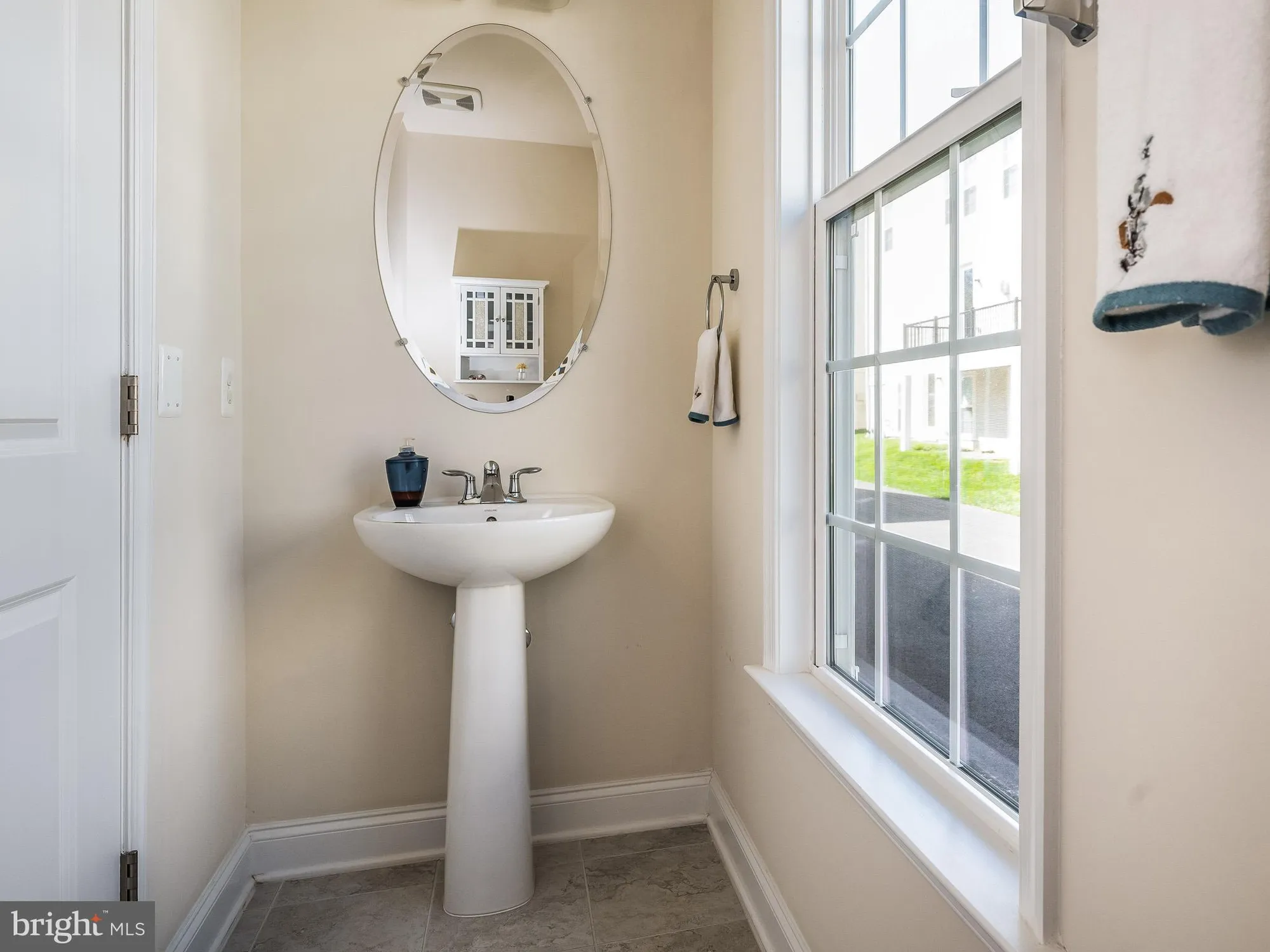 Property Slideshow image 23 of 61 | 7922 ashland dr, Alexandria, VA, 22315