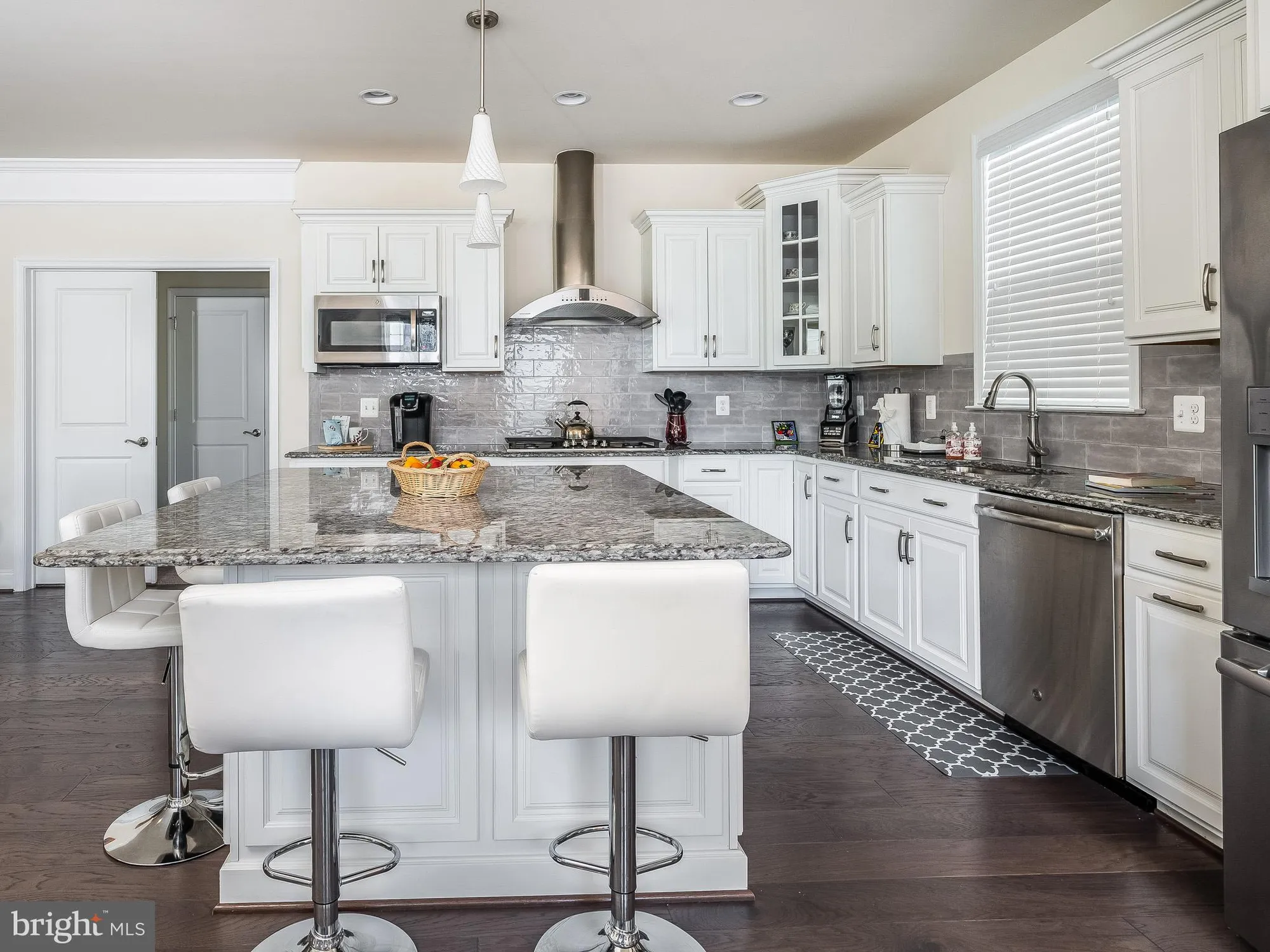 Property Slideshow image 15 of 61 | 7922 ashland dr, Alexandria, VA, 22315