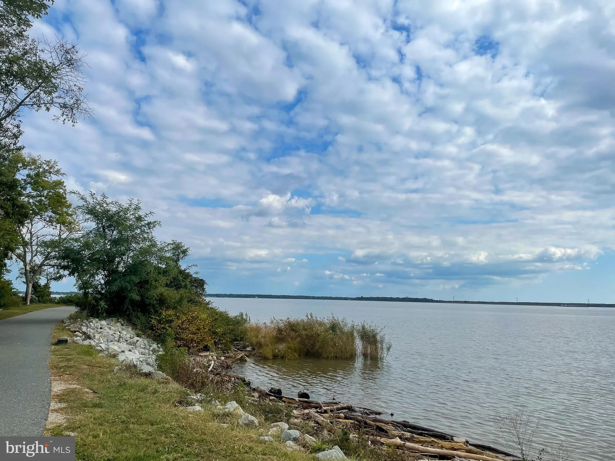 Property Slideshow image 32 of 46 | 216 heron cir, New Castle, DE, 19720