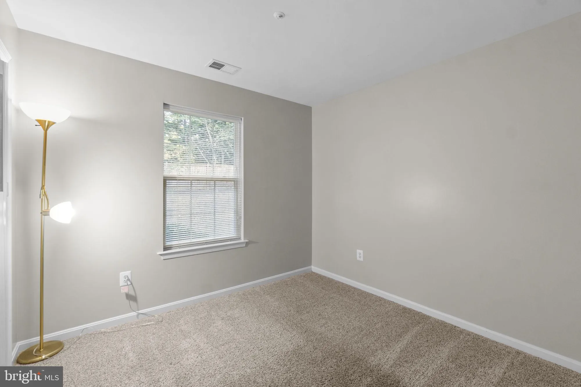 Property Slideshow image 23 of 32 | 2010 rudy serra dr c, Sykesville, MD, 21784