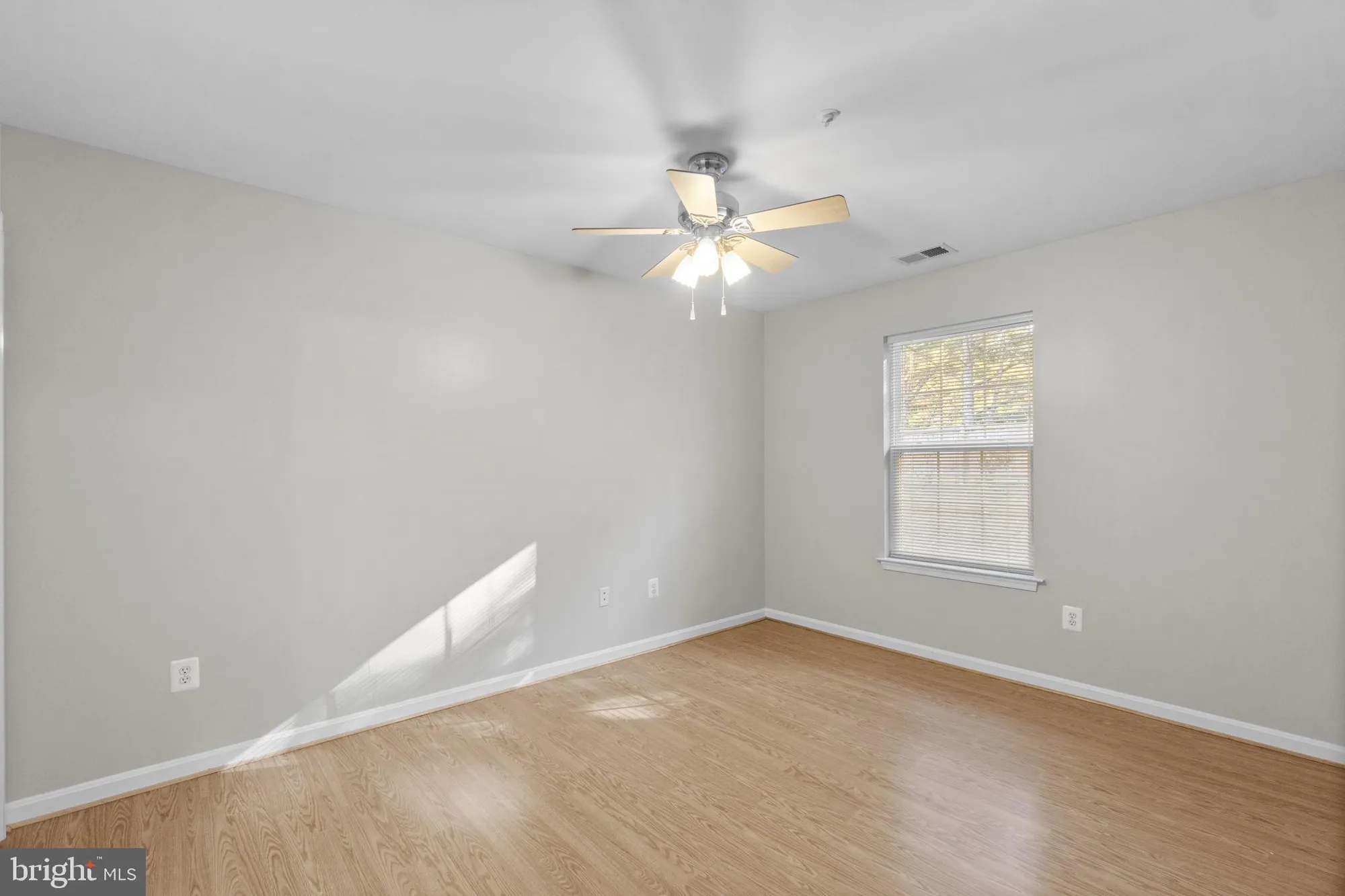 Property Slideshow image 17 of 32 | 2010 rudy serra dr c, Sykesville, MD, 21784