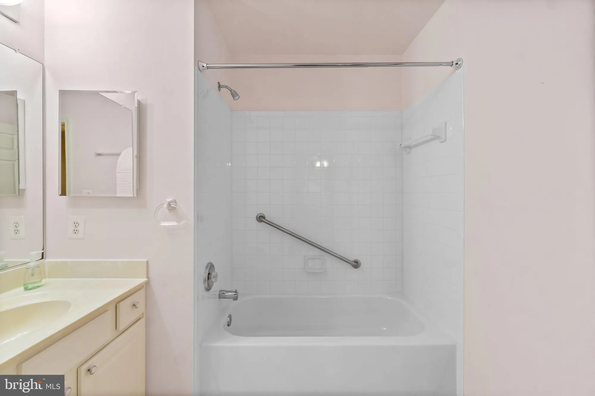 Property Slideshow image 20 of 32 | 2010 rudy serra dr c, Sykesville, MD, 21784