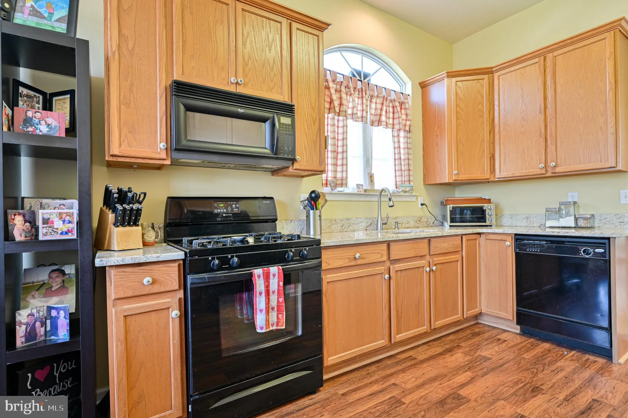 Property Slideshow image 19 of 48 | 40 vender ln, Mays Landing, NJ, 08330