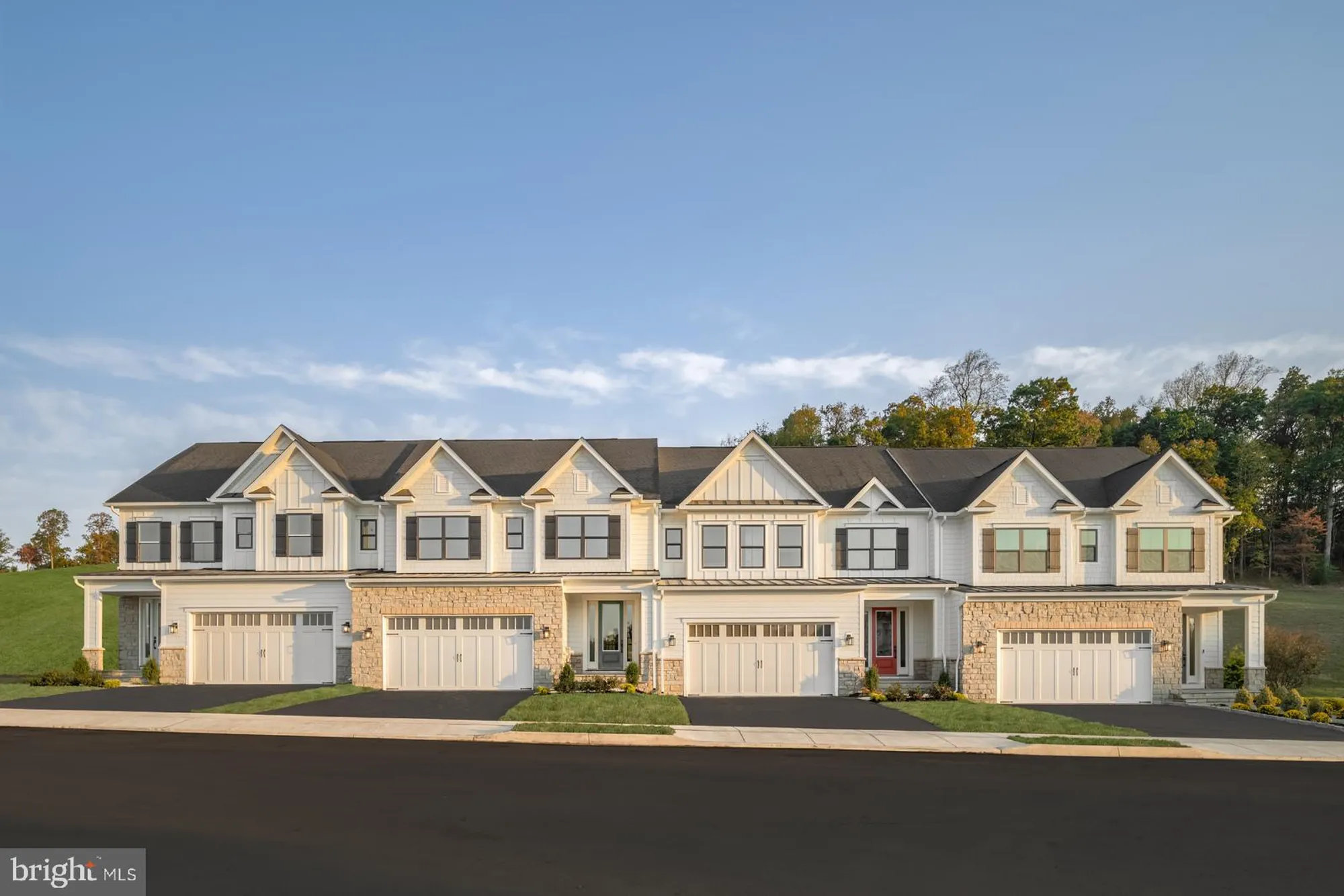 Property Slideshow image 1 of 33 | 3266 selig ln, Huntingdon Valley, PA, 19006