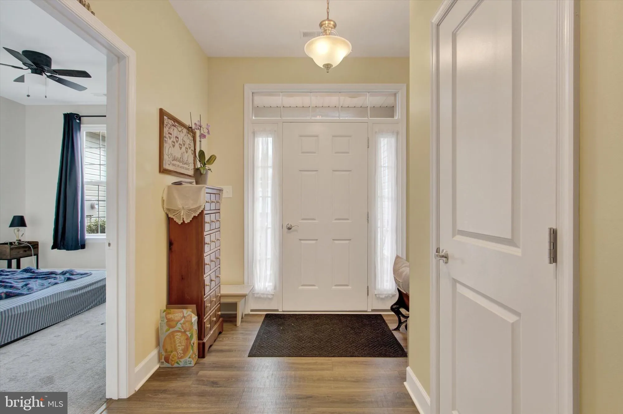 Property Slideshow image 4 of 25 | 412 hawthorn ln # 67, Hanover, PA, 17331