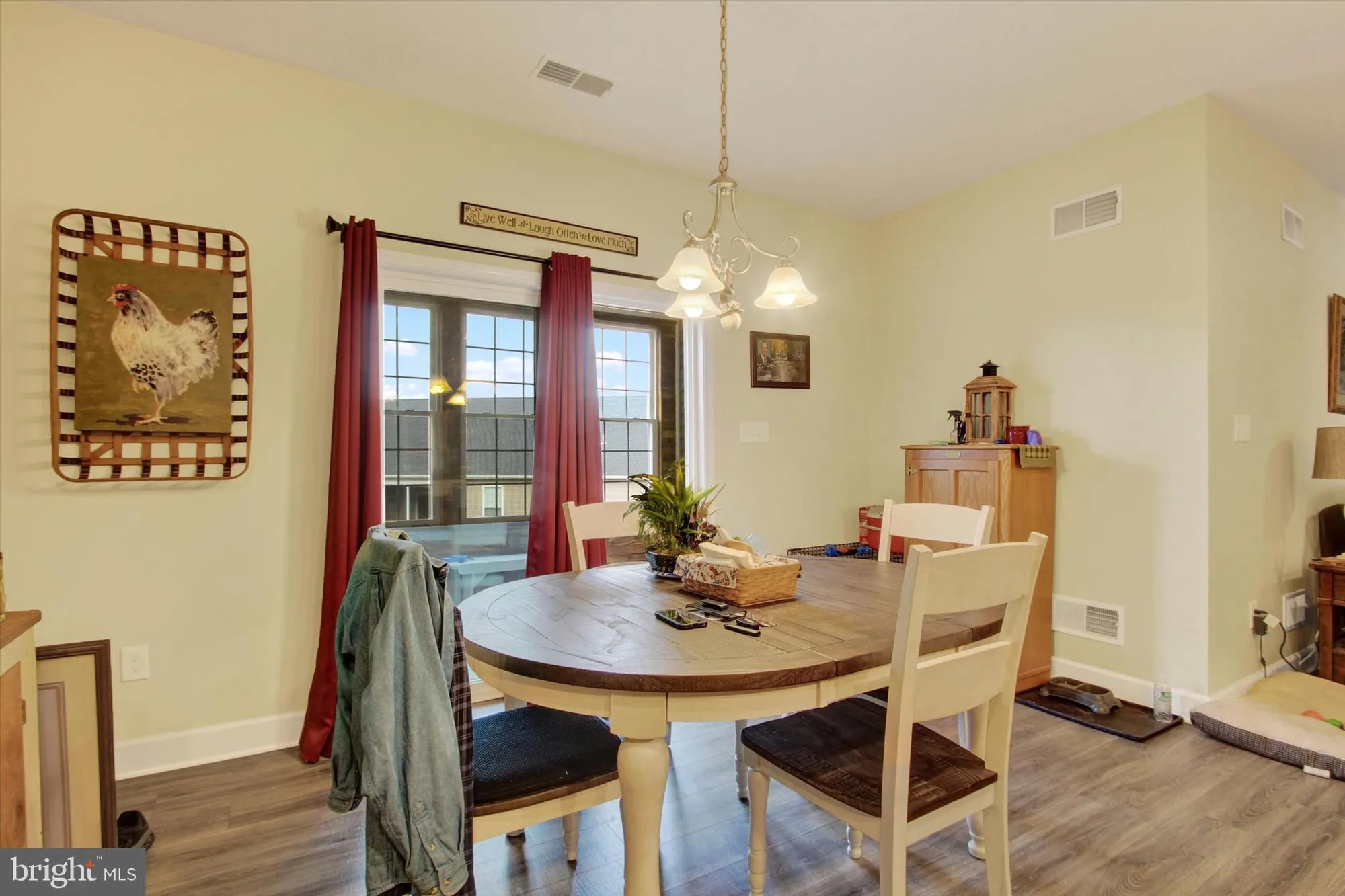 Property Slideshow image 14 of 25 | 412 hawthorn ln # 67, Hanover, PA, 17331