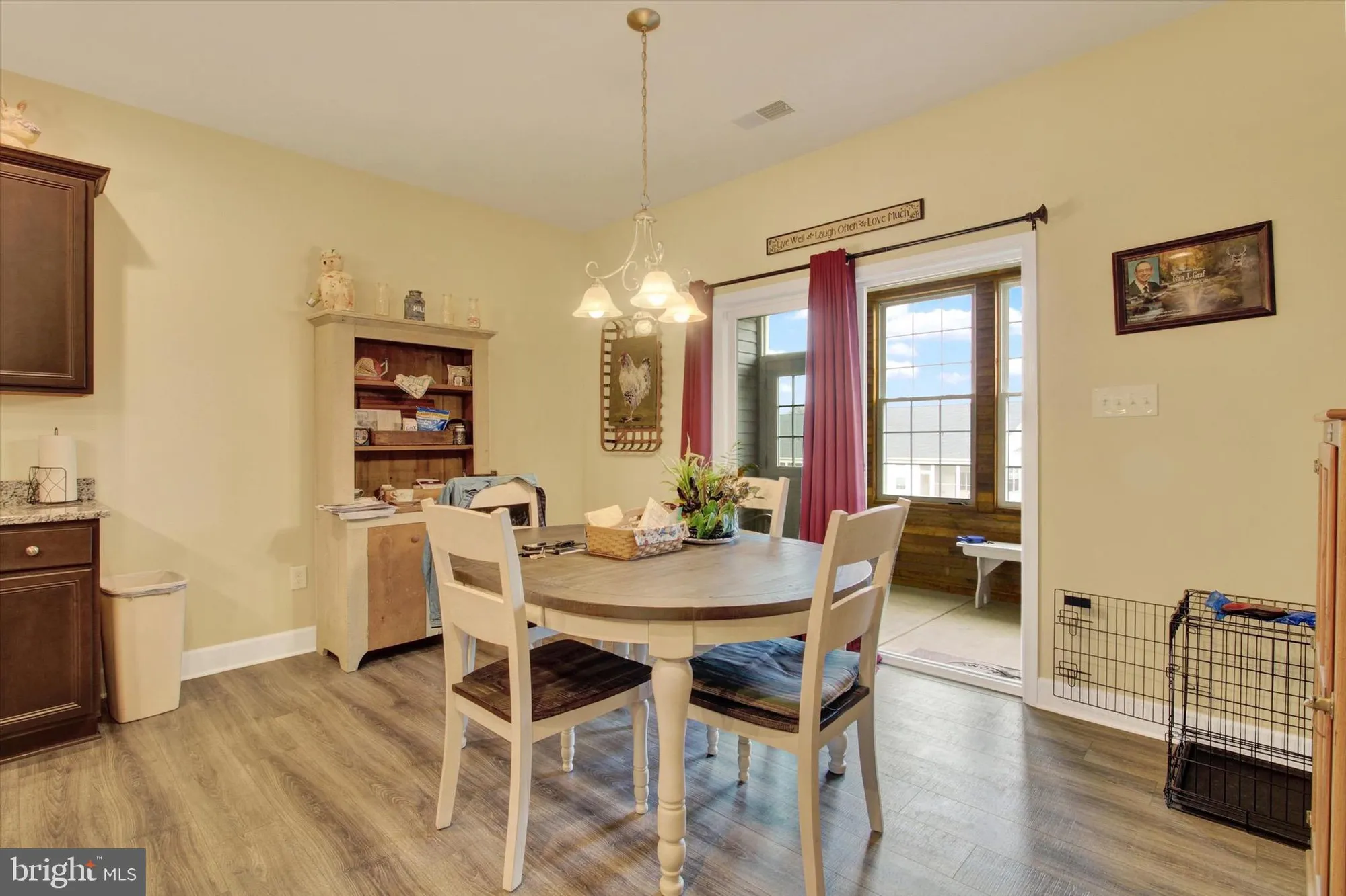 Property Slideshow image 13 of 25 | 412 hawthorn ln # 67, Hanover, PA, 17331