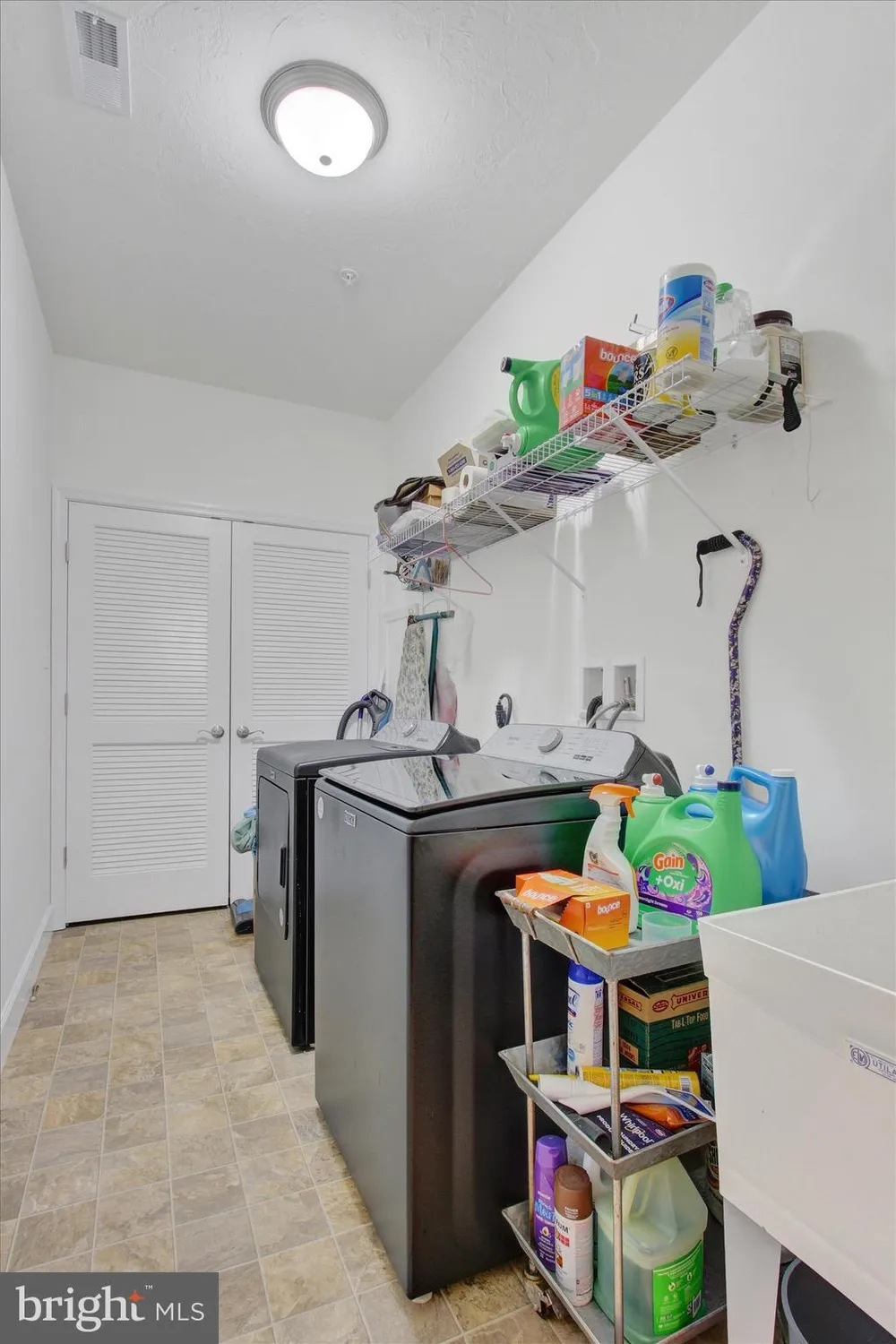Property Slideshow image 16 of 25 | 412 hawthorn ln # 67, Hanover, PA, 17331