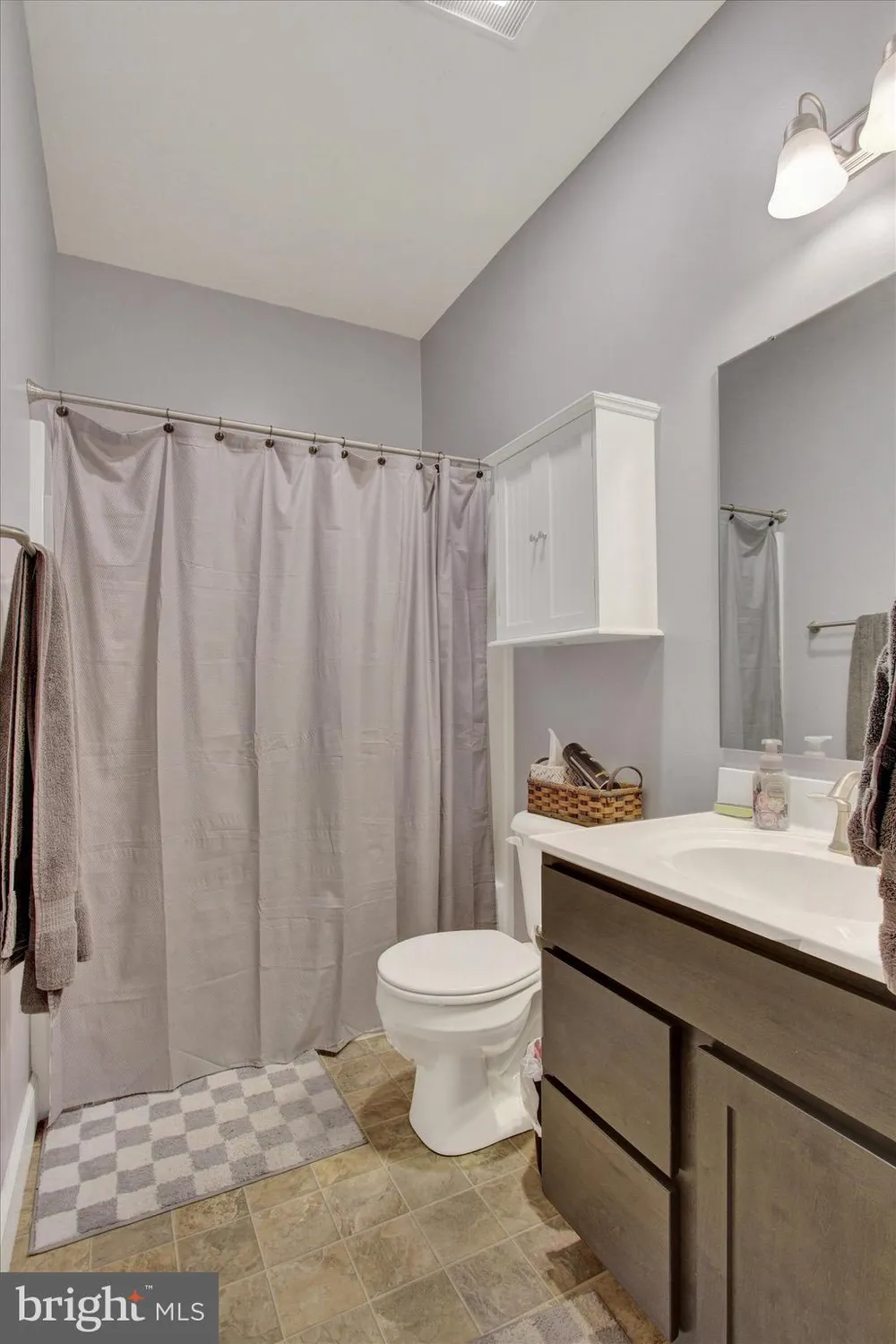 Property Slideshow image 20 of 25 | 412 hawthorn ln # 67, Hanover, PA, 17331