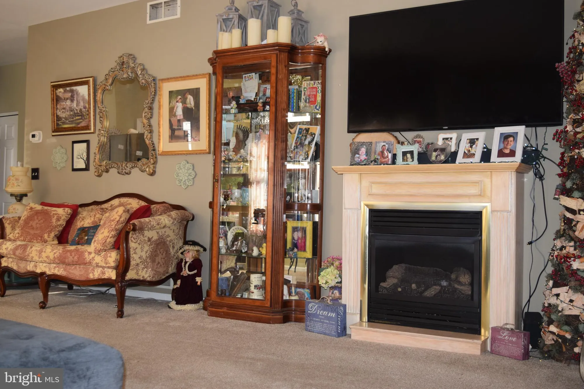 Property Slideshow image 12 of 36 | 63 lookout dr, Manahawkin, NJ, 08050