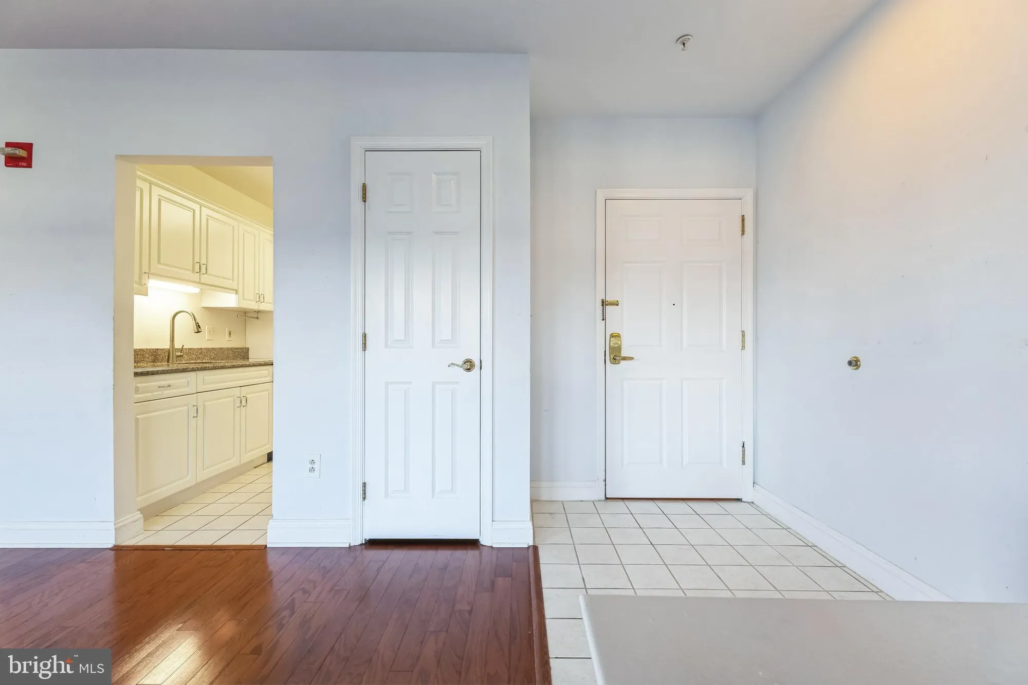 Property Slideshow image 3 of 62 | 2019 windrow dr, Princeton, NJ, 08540