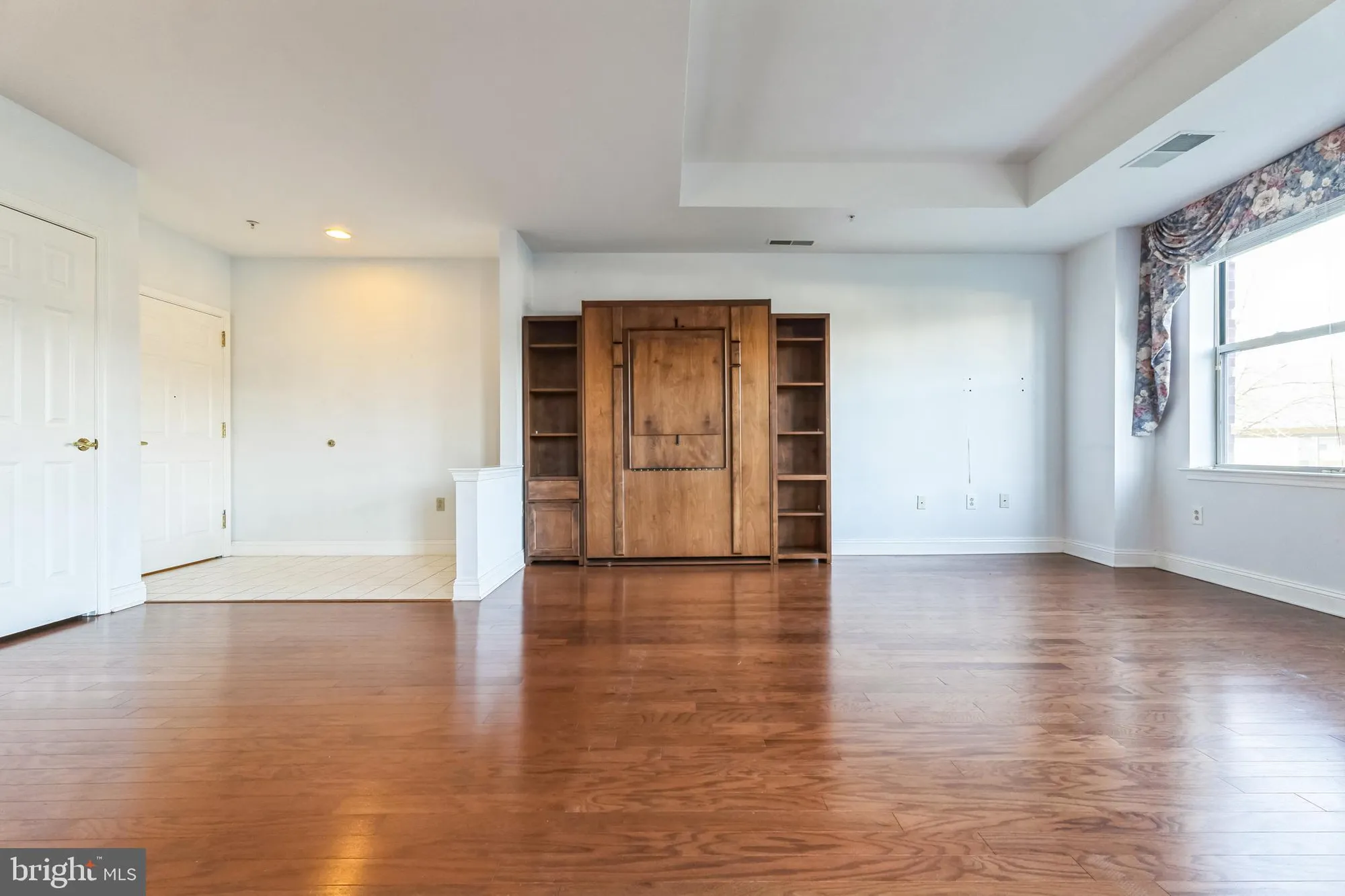 Property Slideshow image 13 of 62 | 2019 windrow dr, Princeton, NJ, 08540