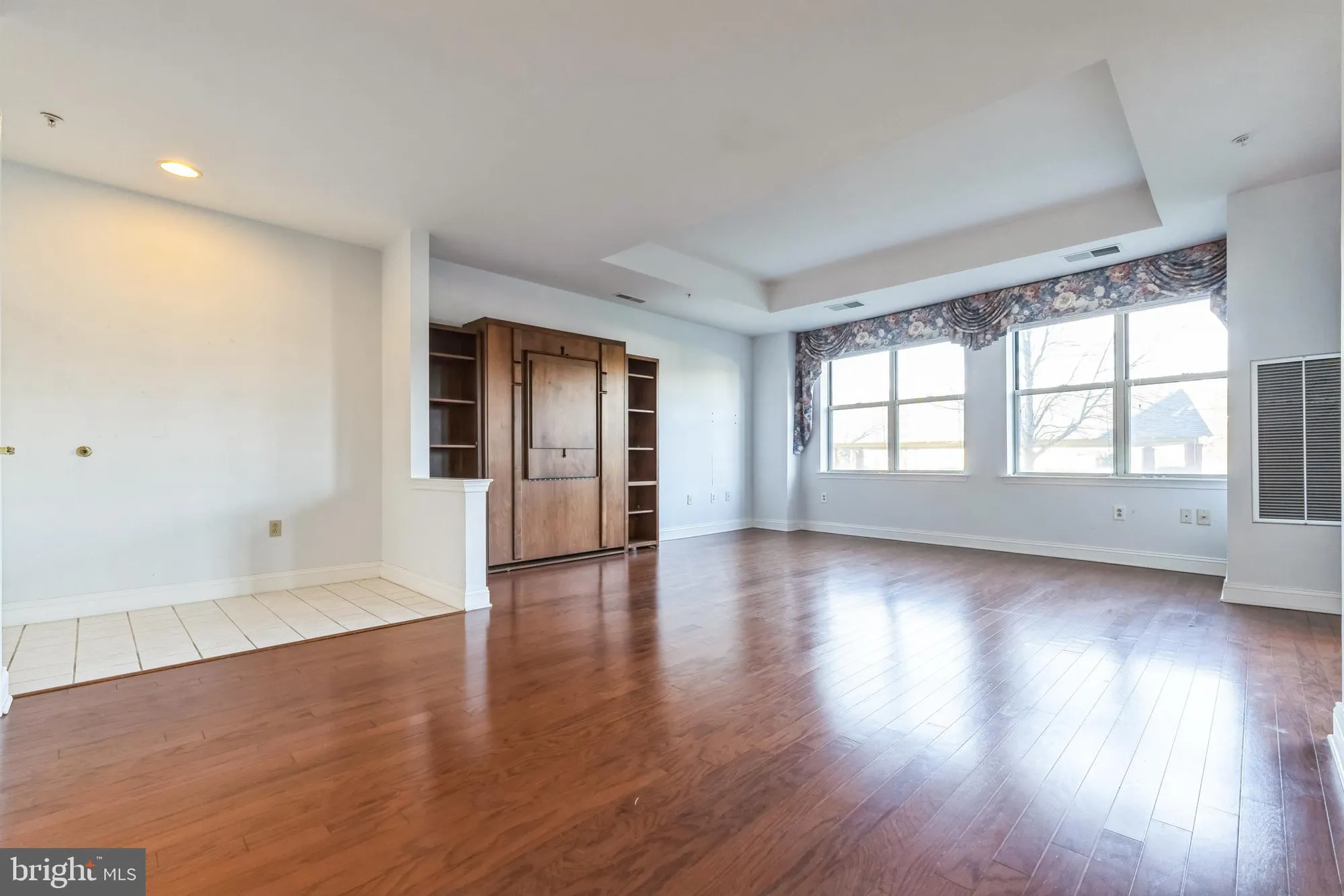 Property Slideshow image 12 of 62 | 2019 windrow dr, Princeton, NJ, 08540
