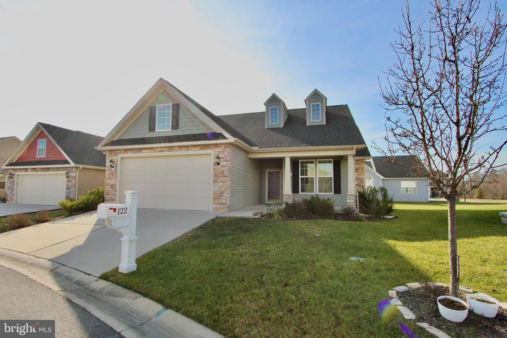 Property Slideshow image 1 of 28 | 122 casselberry ln, Dover, DE, 19904