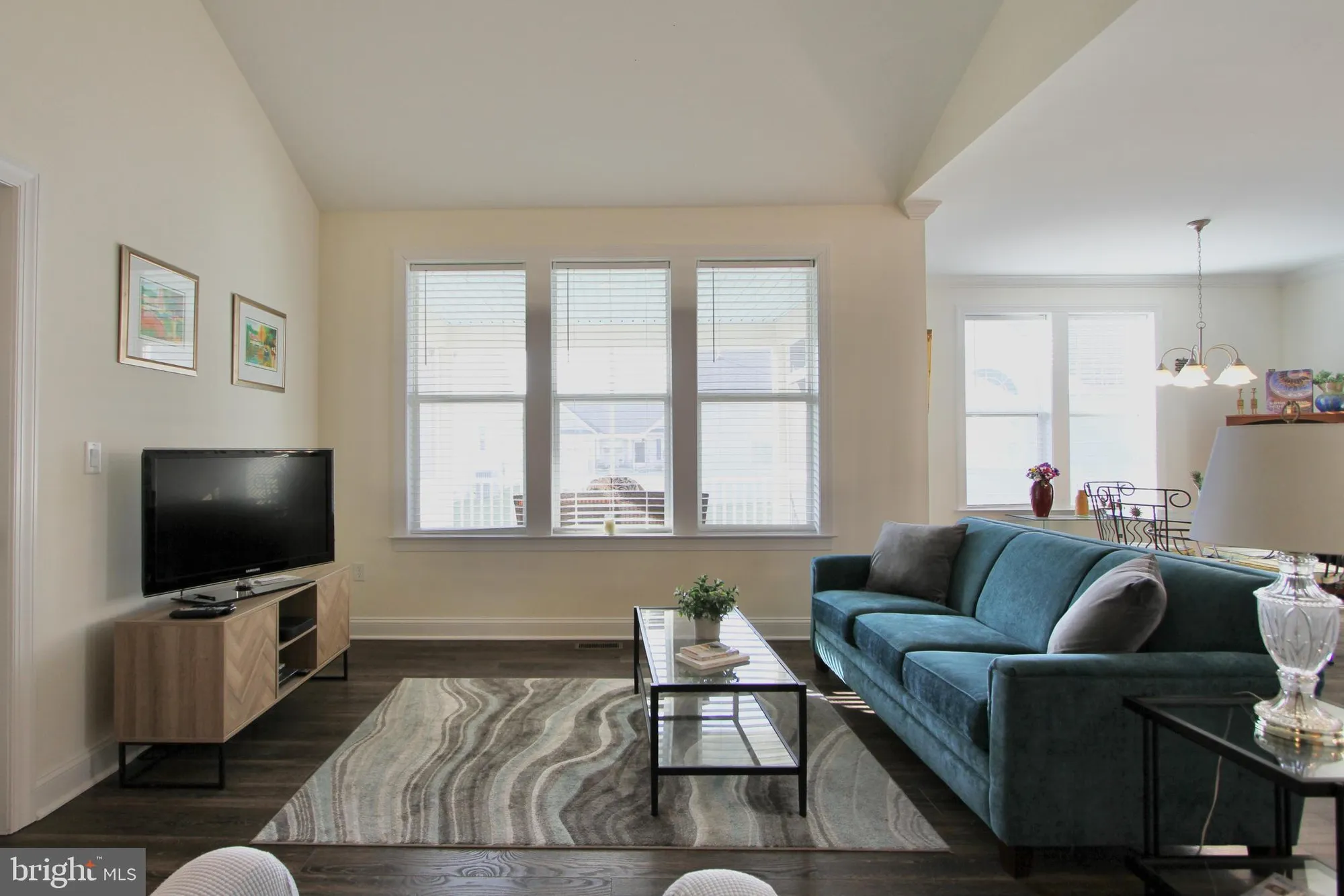 Property Slideshow image 9 of 28 | 122 casselberry ln, Dover, DE, 19904