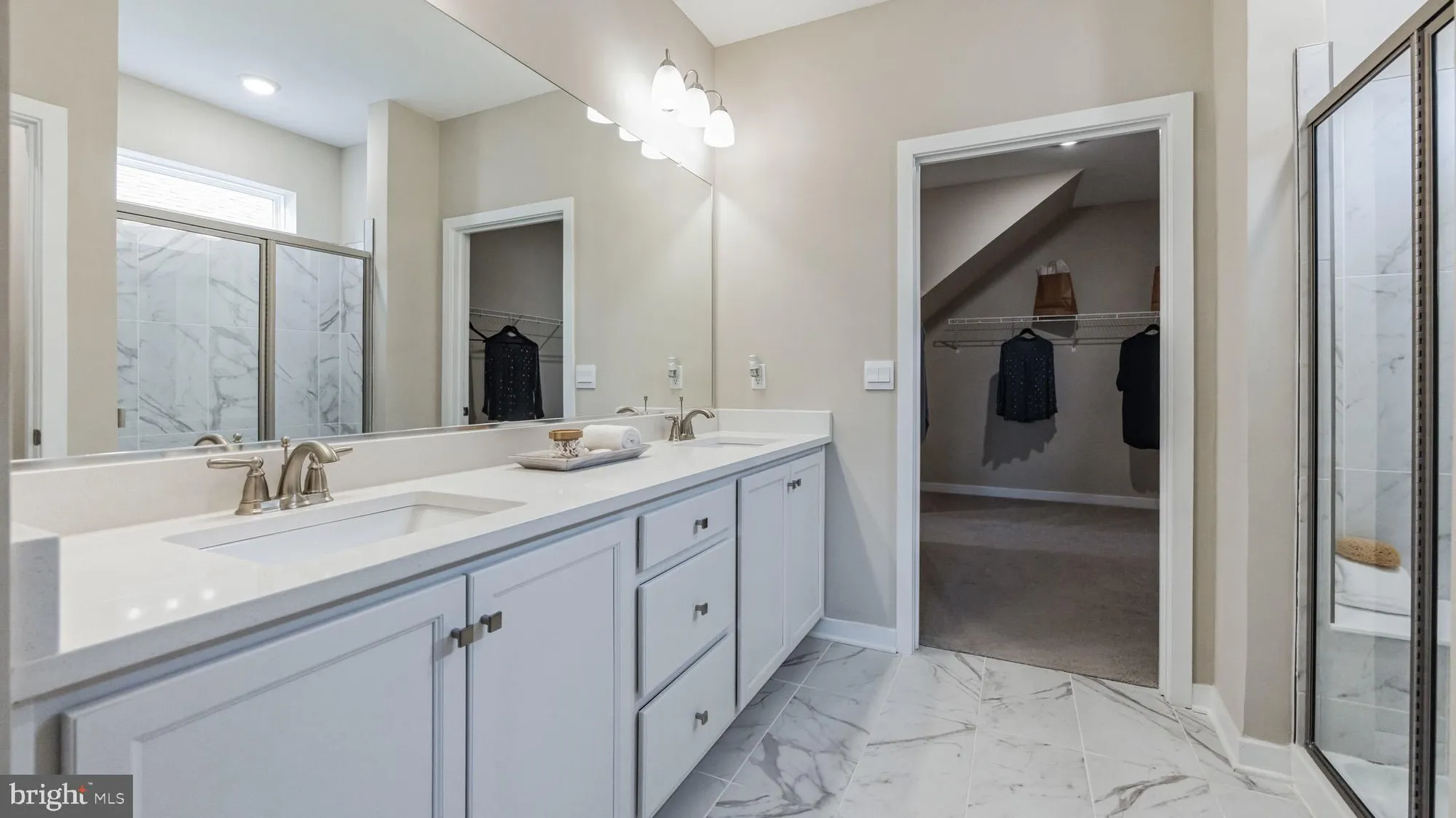 Property Slideshow image 12 of 56 | 123 hilton head ct, Egg Harbor Township, NJ, 08234