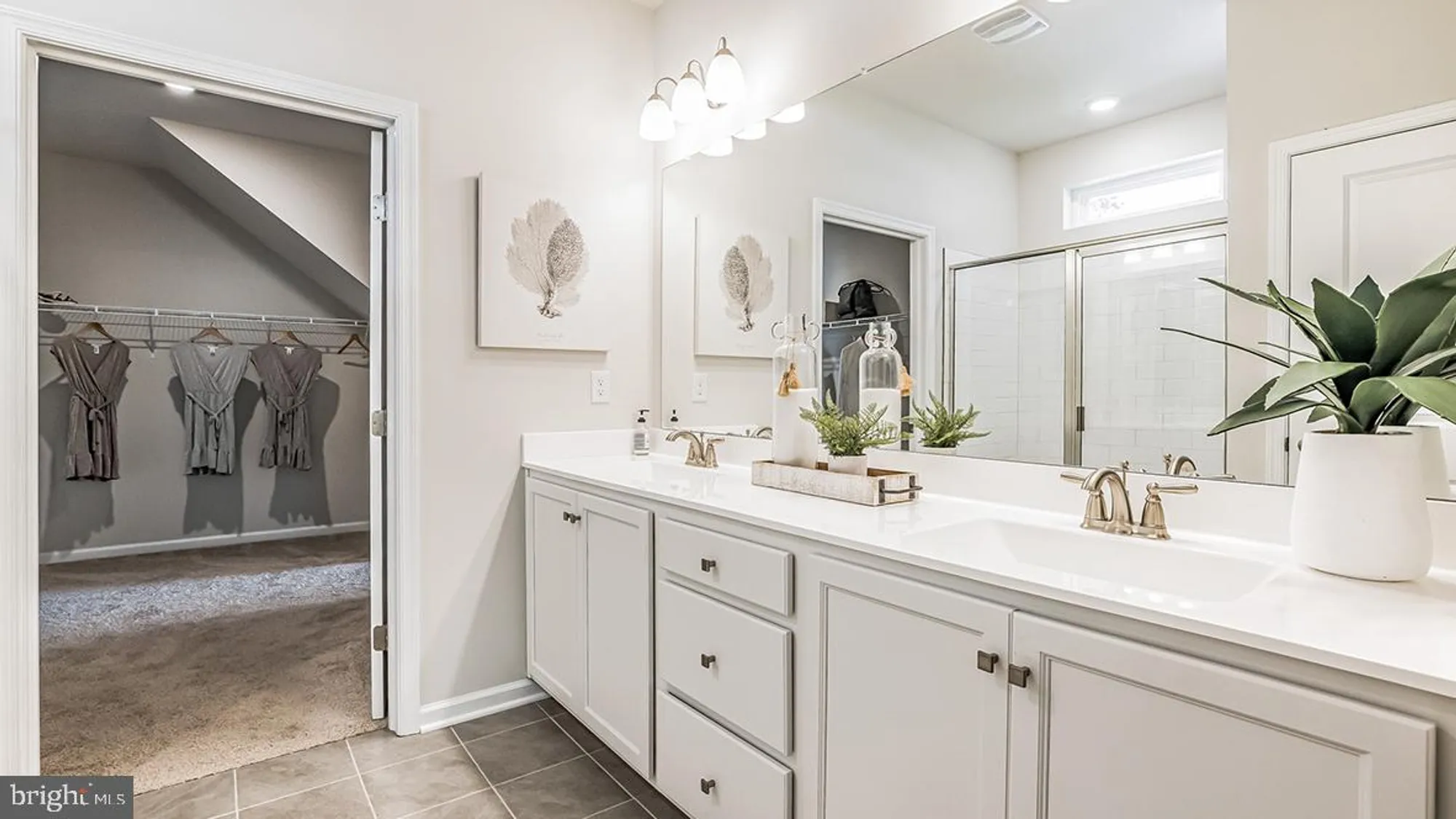 Property Slideshow image 39 of 56 | 123 hilton head ct, Egg Harbor Township, NJ, 08234