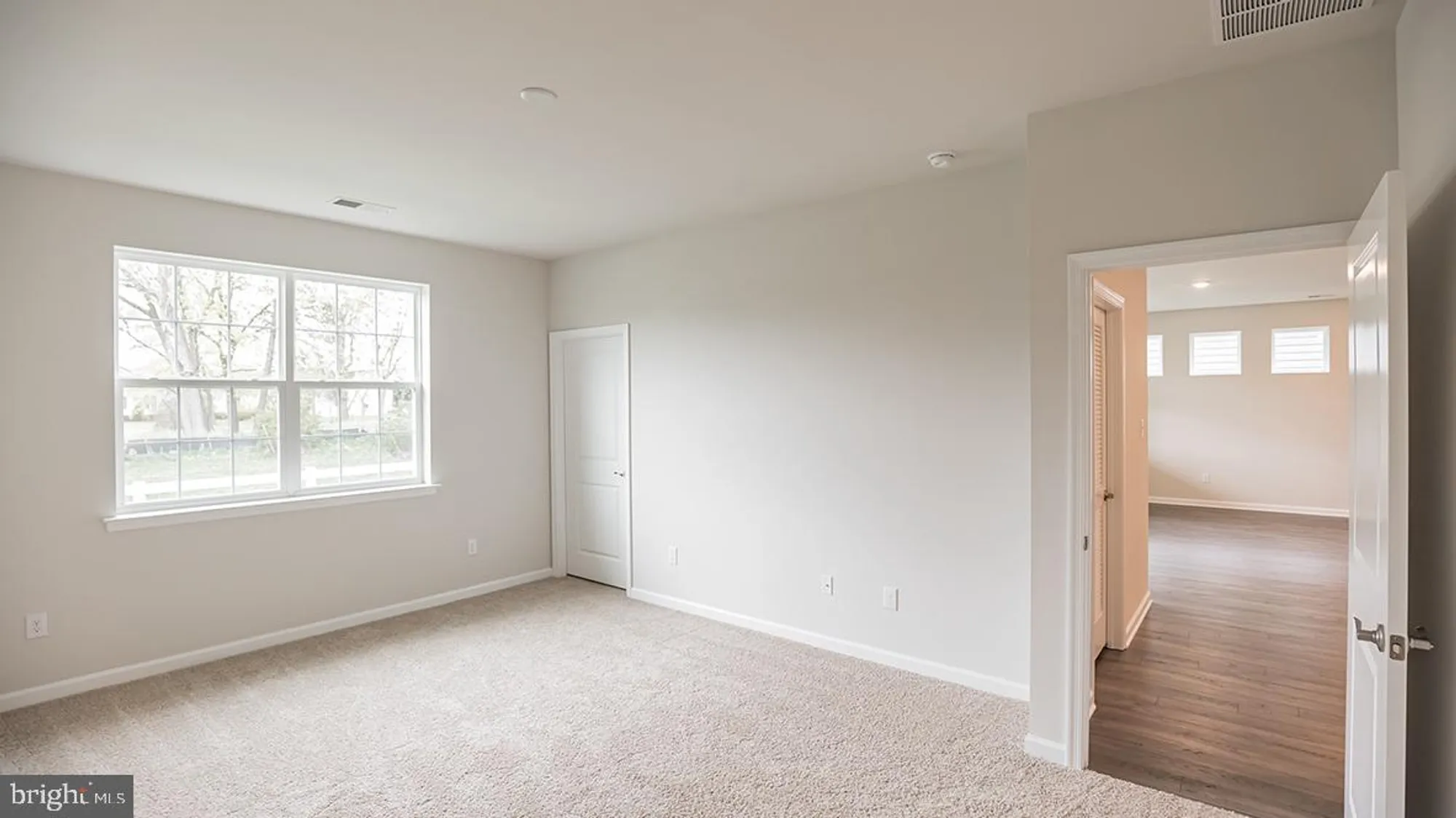 Property Slideshow image 35 of 52 | 127 hilton head ct, Egg Harbor Township, NJ, 08234