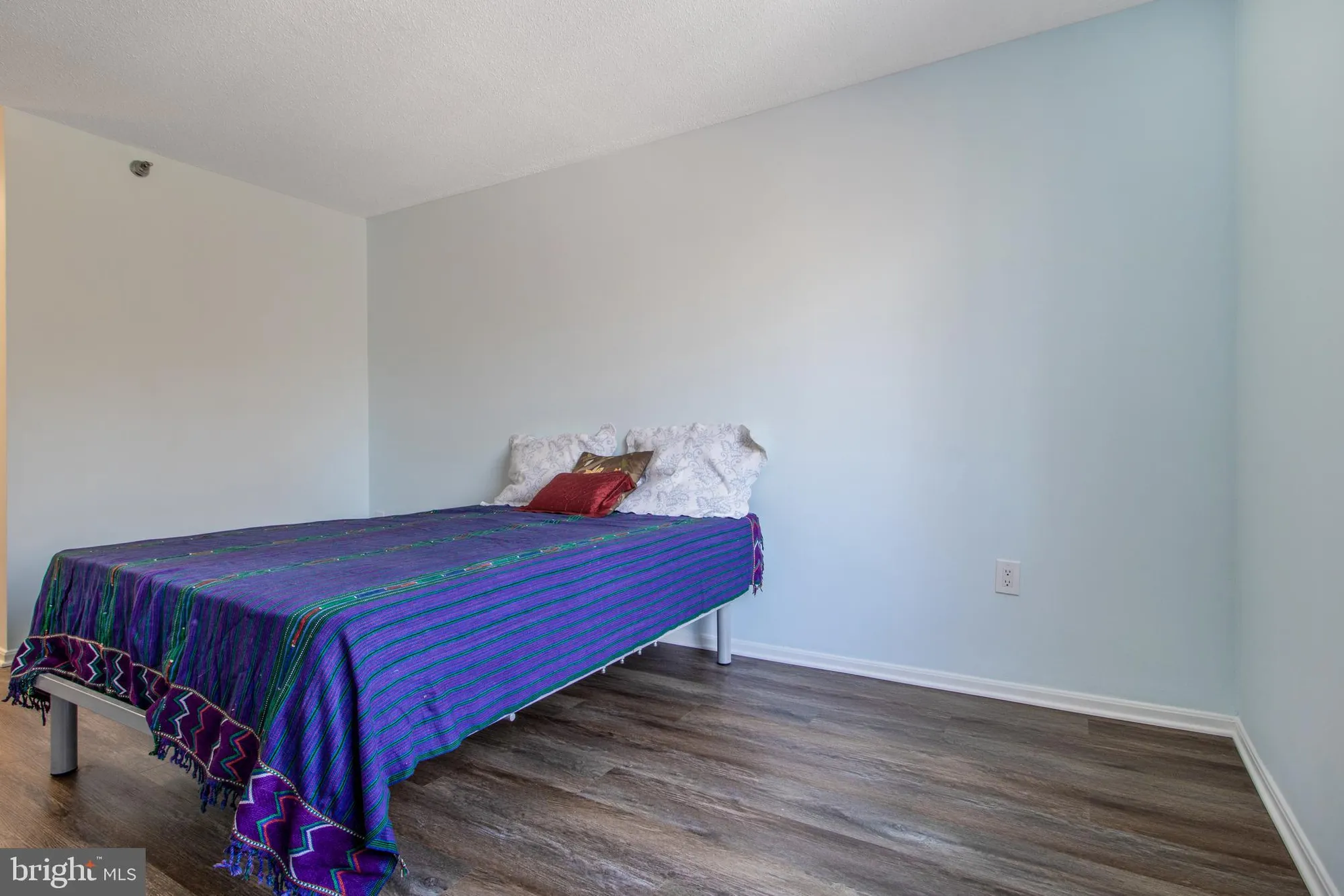 Property Slideshow image 36 of 52 | 15115 interlachen dr 3-1020, Silver Spring, MD, 20906