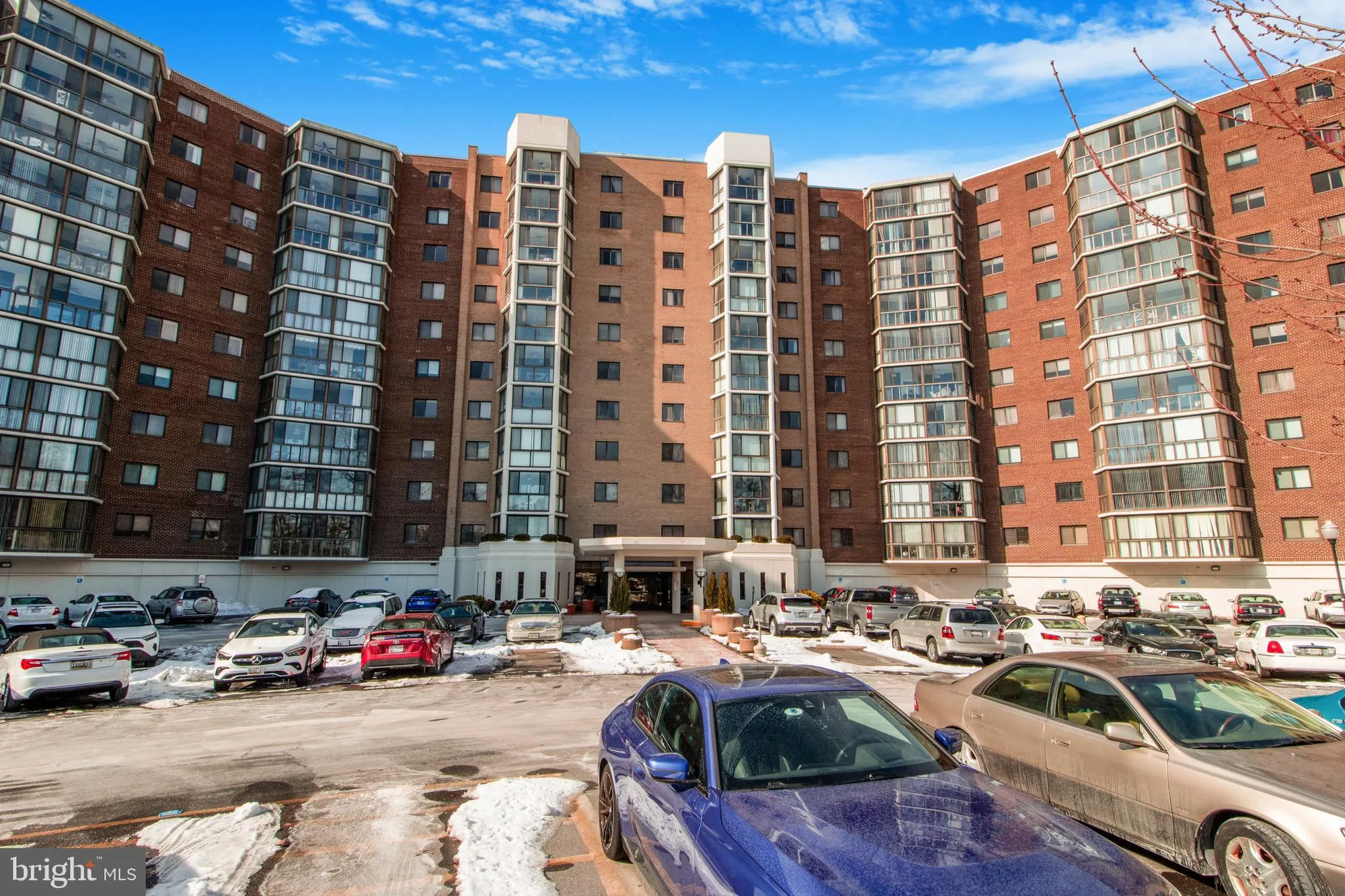 Property Slideshow image 44 of 52 | 15115 interlachen dr 3-1020, Silver Spring, MD, 20906