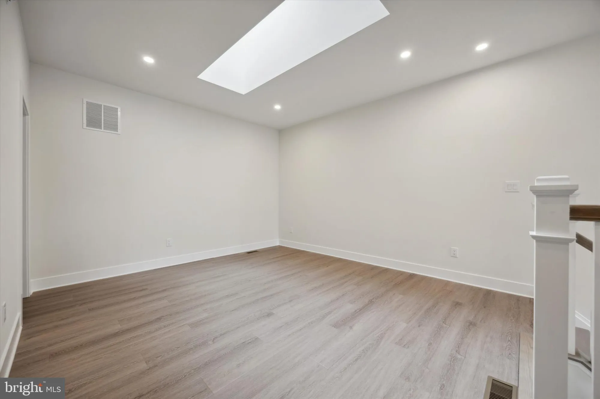 Property Slideshow image 30 of 32 | 528 fullerton farm ct 11, Warrington, PA, 18976