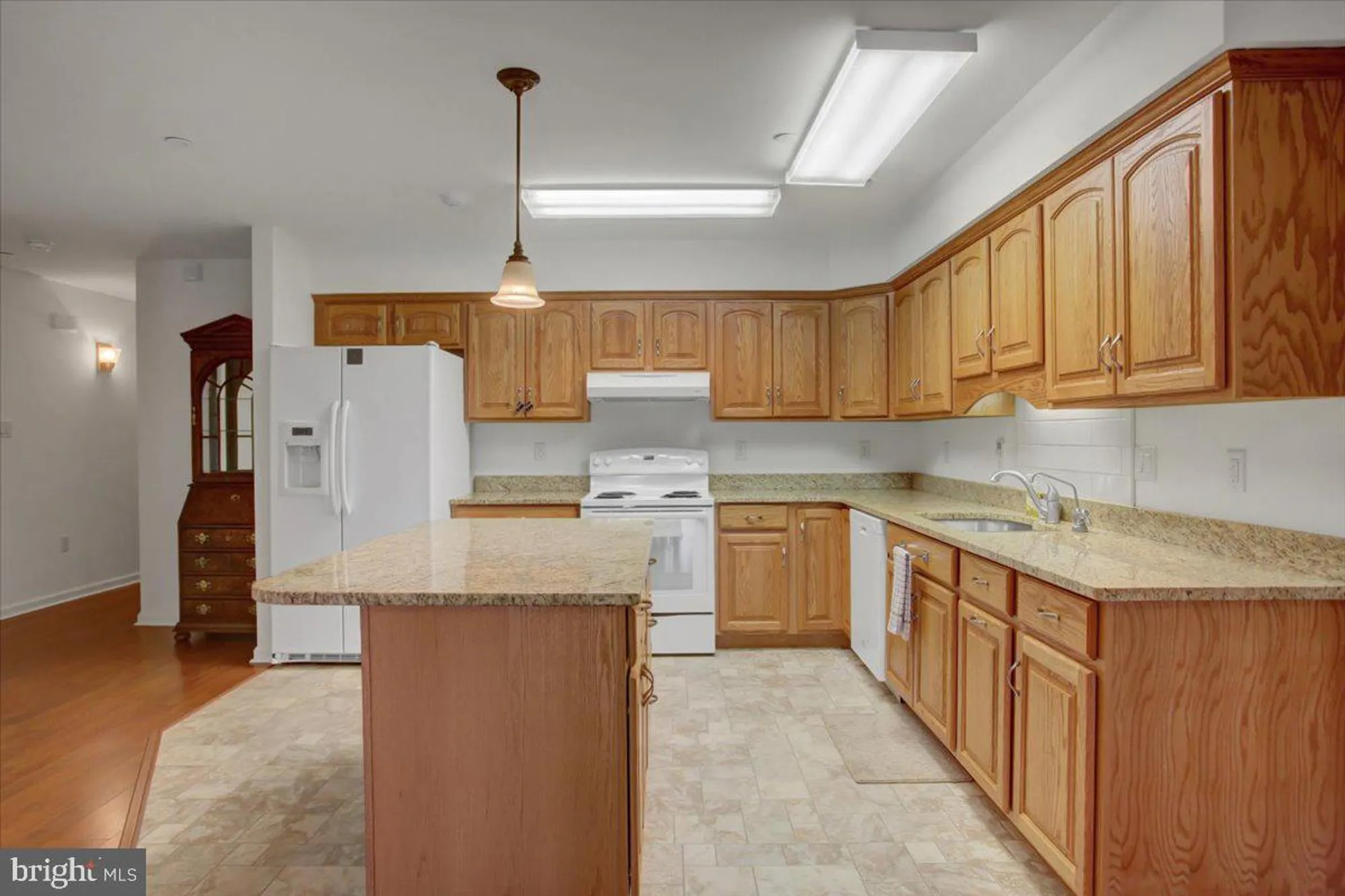 Property Slideshow image 15 of 36 | 19446 sapphire dr, Hagerstown, MD, 21742