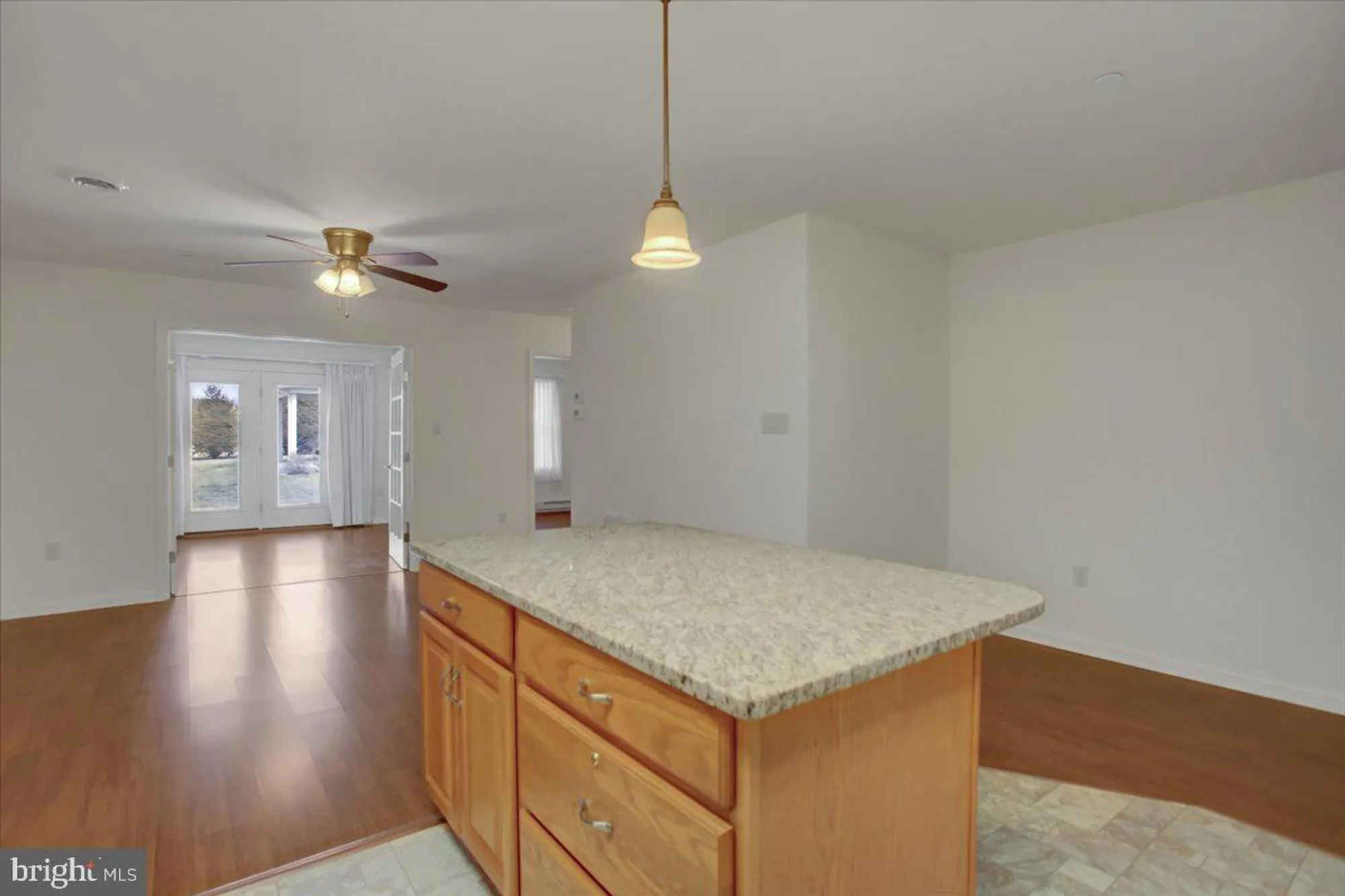 Property Slideshow image 17 of 36 | 19446 sapphire dr, Hagerstown, MD, 21742